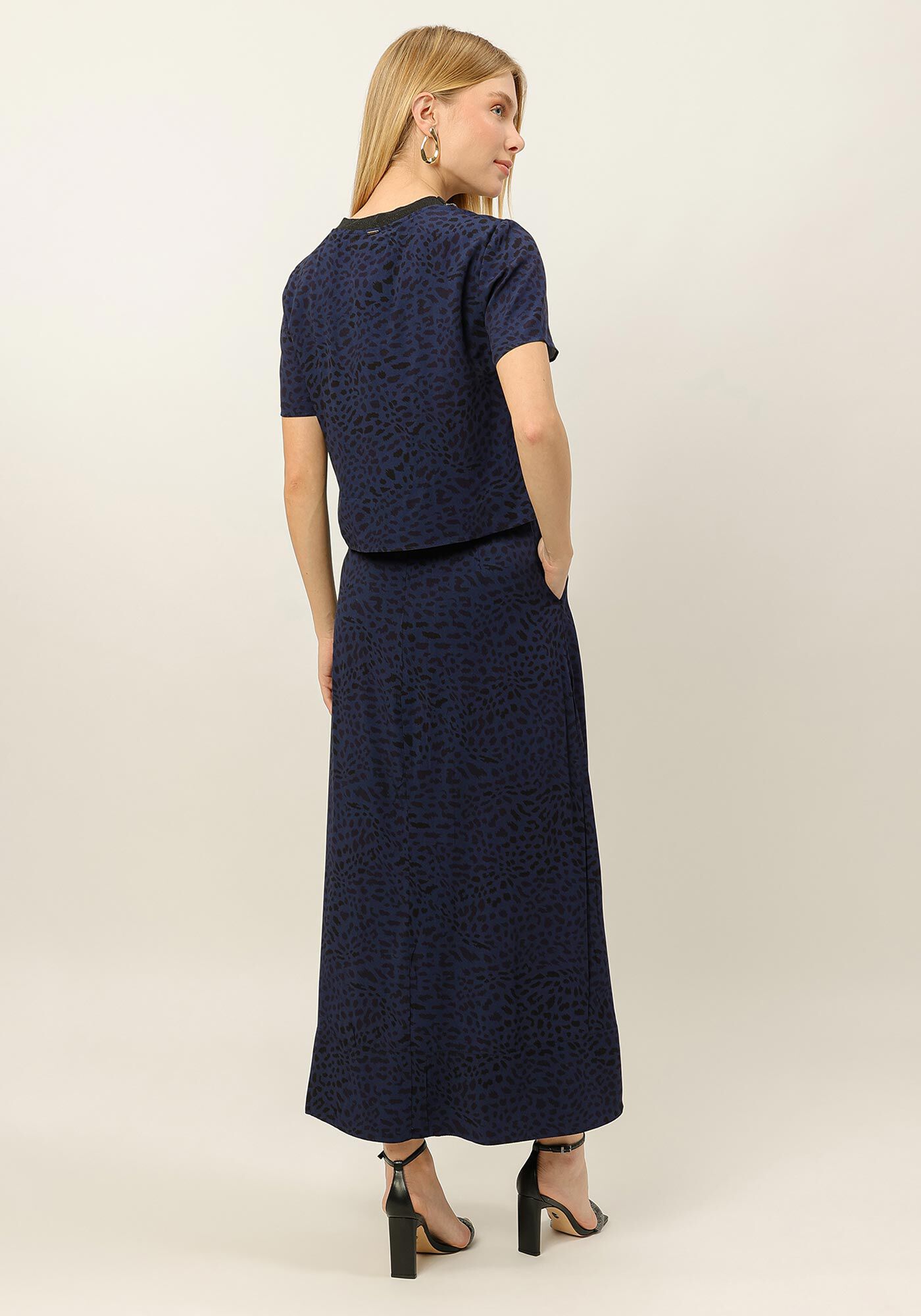 Blusa em Viscose com Strass Gola, , large.