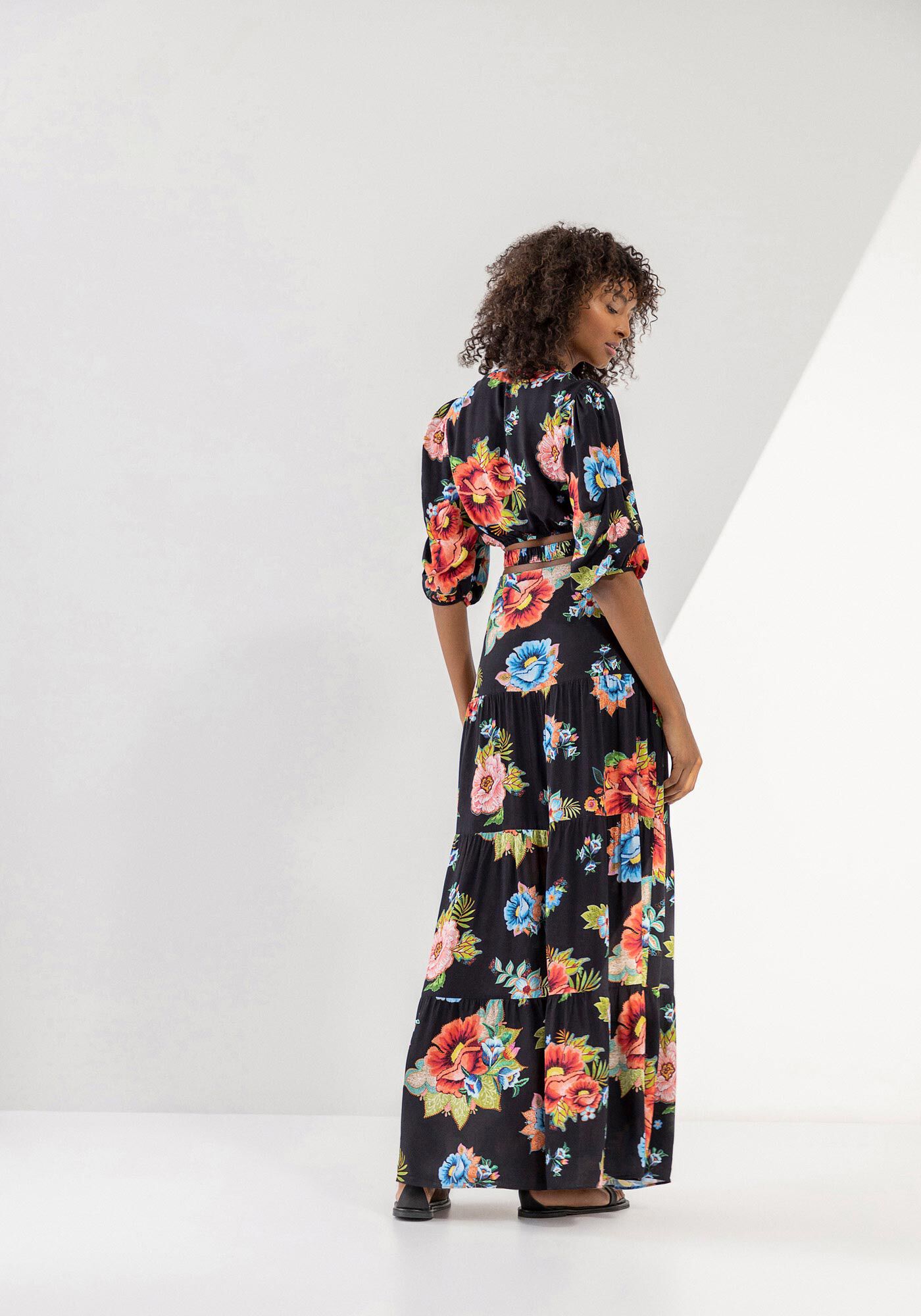 Saia Longa Estampada em Viscose com Babados Lez a Lez