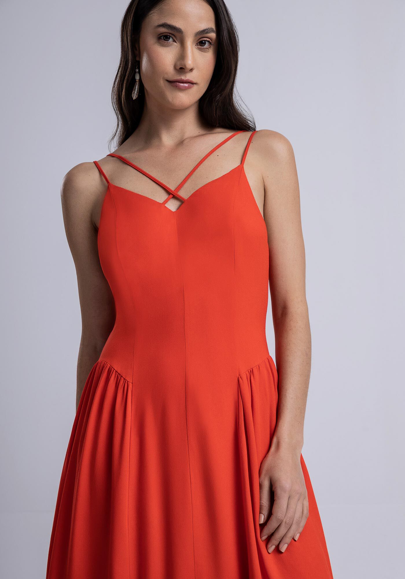 Vestido com Al&ccedil;as Midi em Crepe Detalhe Tiras, , large.