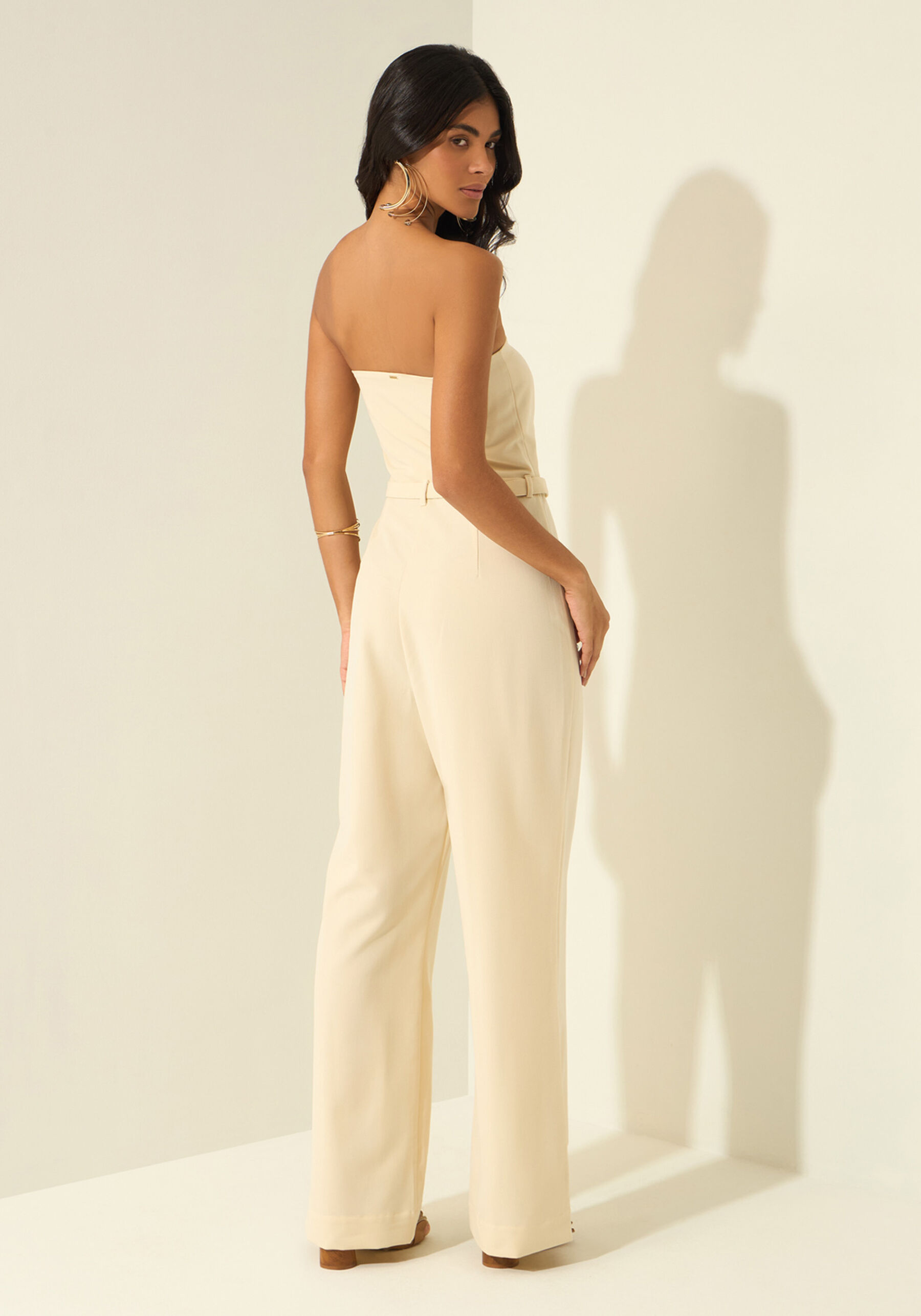 Macacão Longo Sem Alças Com Botões E Cinto, BEGE FAIRWAY. Macacão Longo Sem Alças Com Botões E Cinto, BEGE FAIRWAY, large.