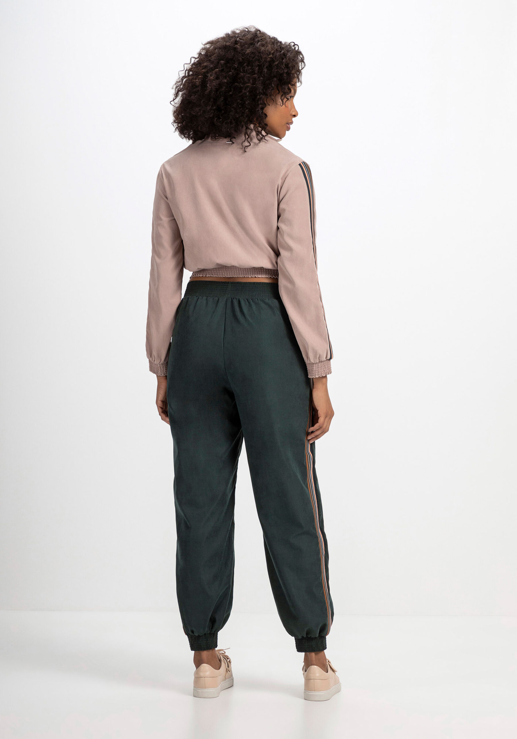 Jaqueta Cropped com Detalhe Mangas, . Jaqueta Cropped com Detalhe Mangas, , large.