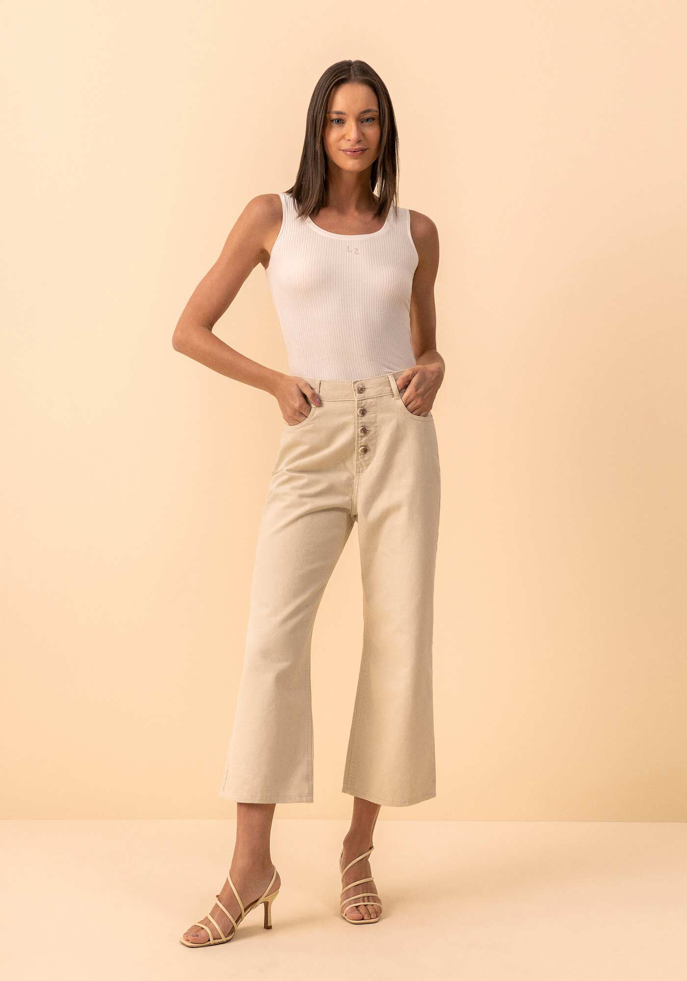 Cal&ccedil;a Pantacourt De Cintura Alta Com Bot&otilde;es Em Sarja, BEGE ALHAMBRA, large.