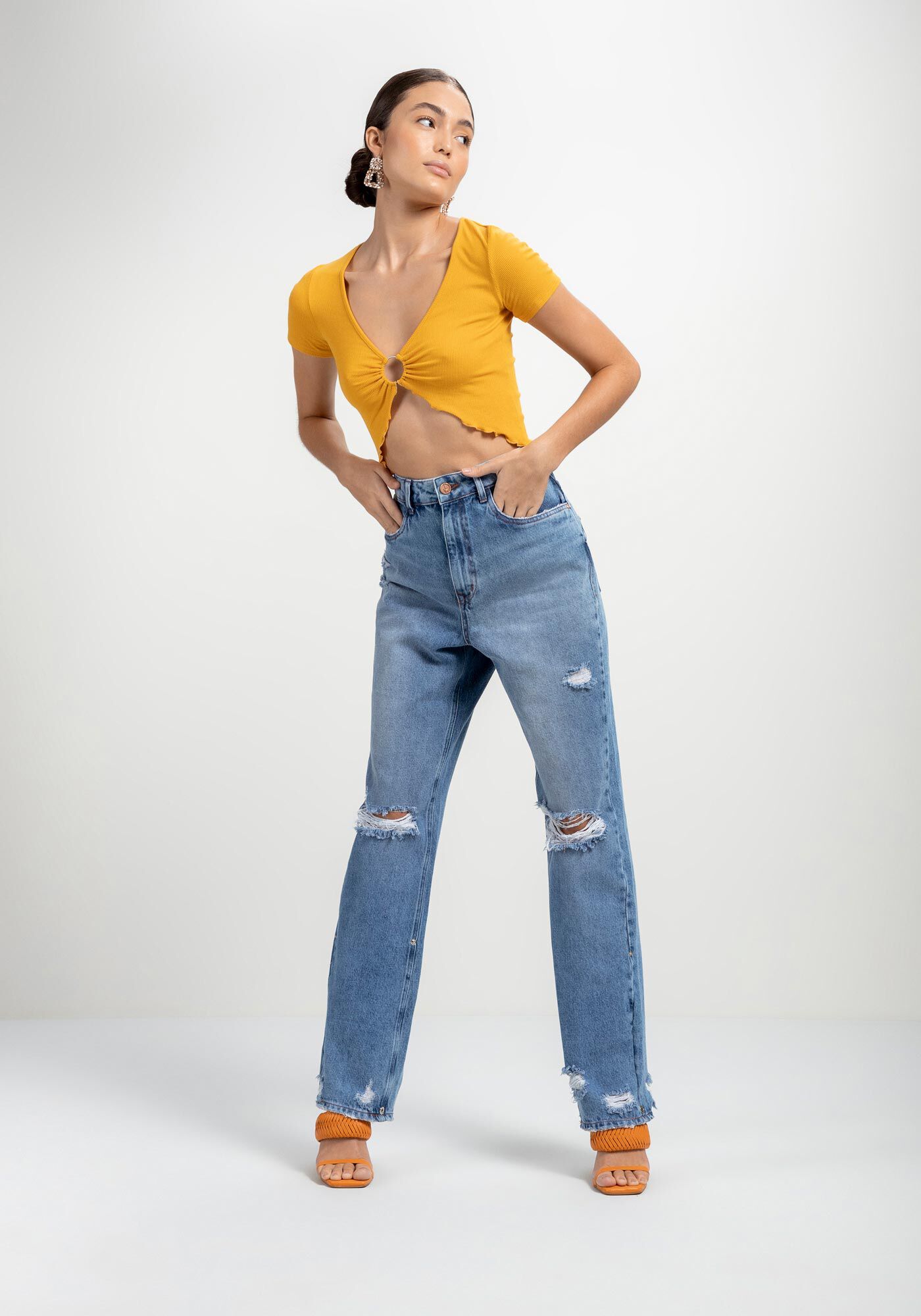 Blusa Cropped em Malha com Detalhe Argola, , large.