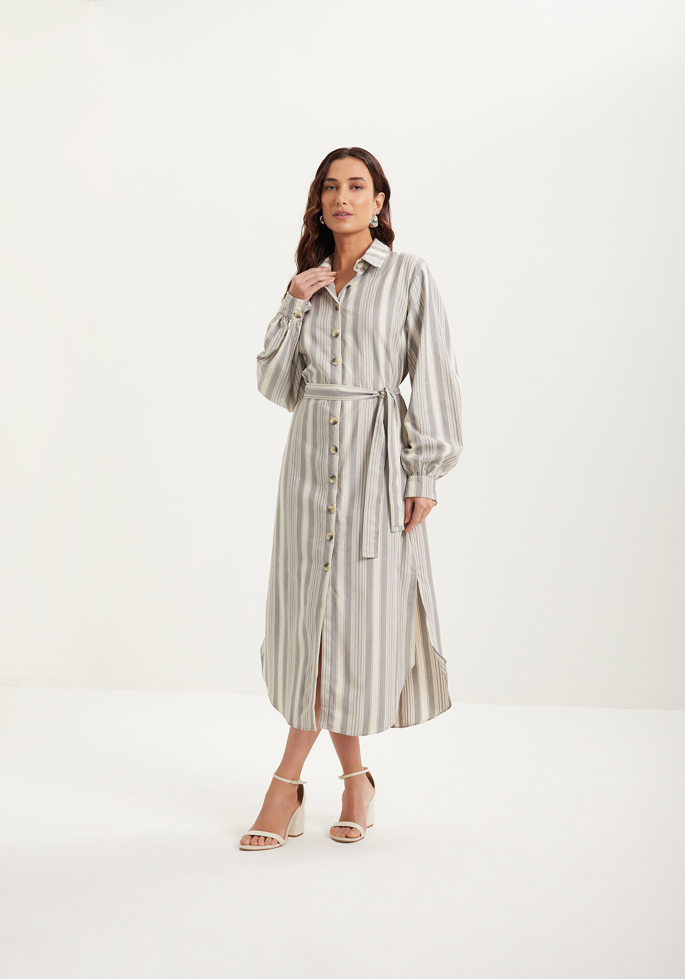 Vestido Listrado Midi Ch&aacute; Com Bot&otilde;es E Faixa Ajust&aacute;vel, , large.