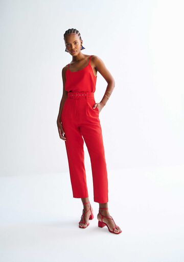 Calça Reta Alfaiataria Cintura Alta com Cinto, VERMELHO REDDISH. Calça Reta Alfaiataria Cintura Alta com Cinto, VERMELHO REDDISH, large.