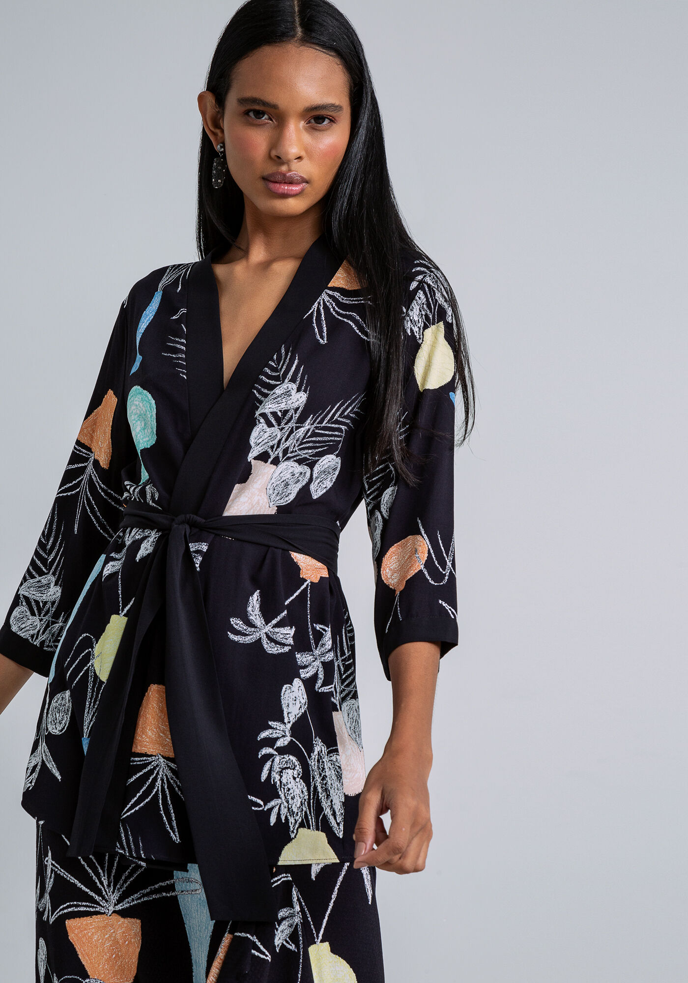 Blusa Kimono com Faixa Estampa Lez a Lez