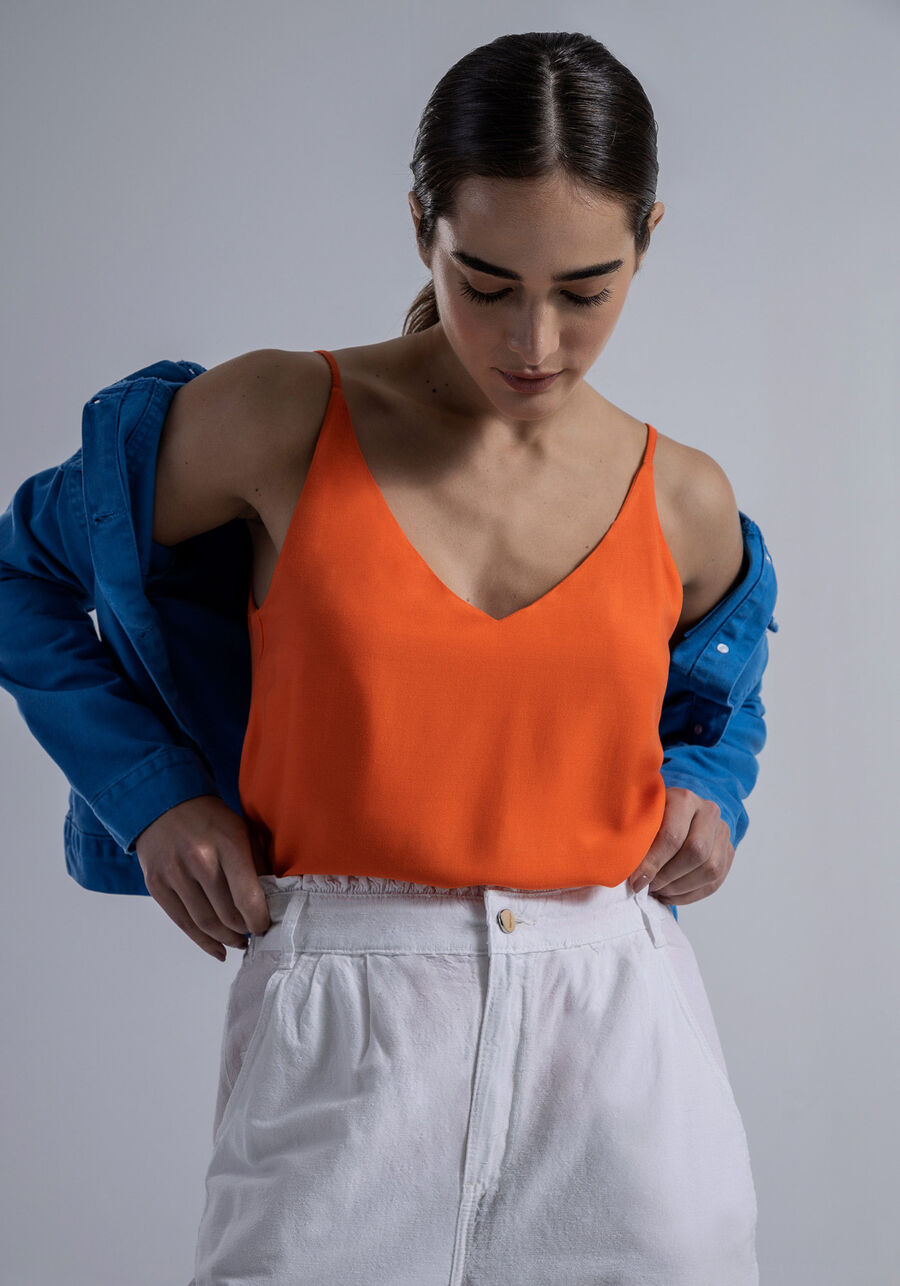 Blusa com Alças em Viscose Decote V, . Blusa com Alças em Viscose Decote V, , large.