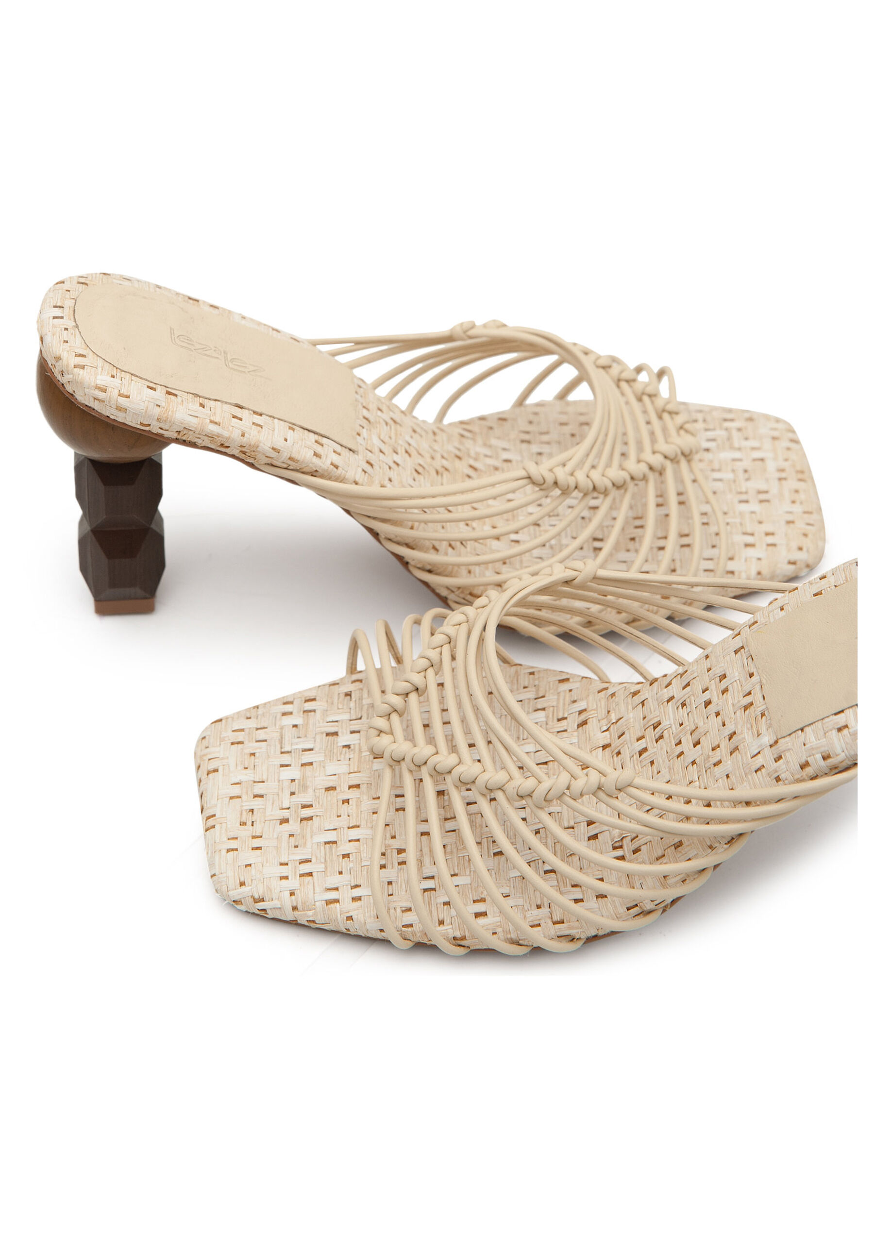 Sandália Mule com Salto Alto Escultural, . Sandália Mule com Salto Alto Escultural, , large.