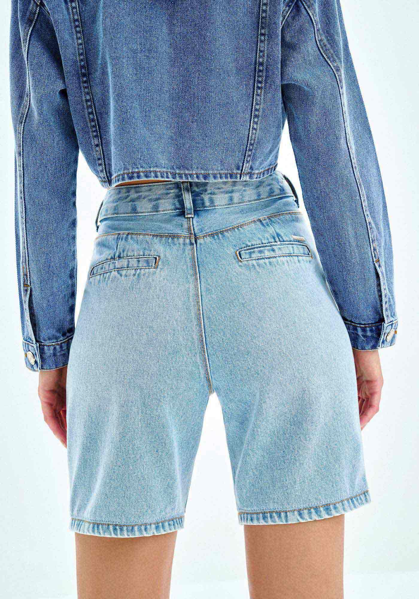 Bermuda Jeans Alfaiataria com Cintura Alta, , large.