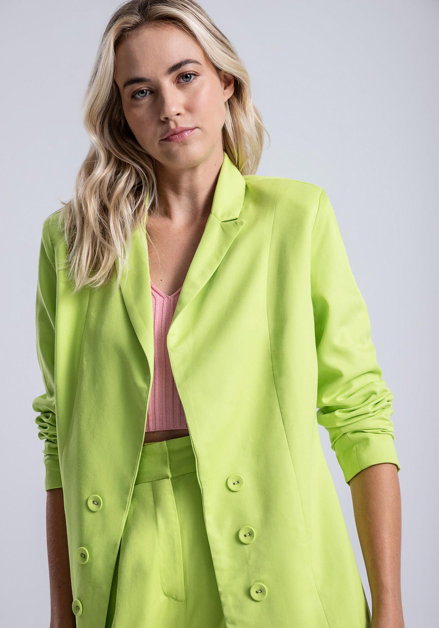 Blazer Boyfriend em Tecido Velurd com Bot&otilde;es, , large.