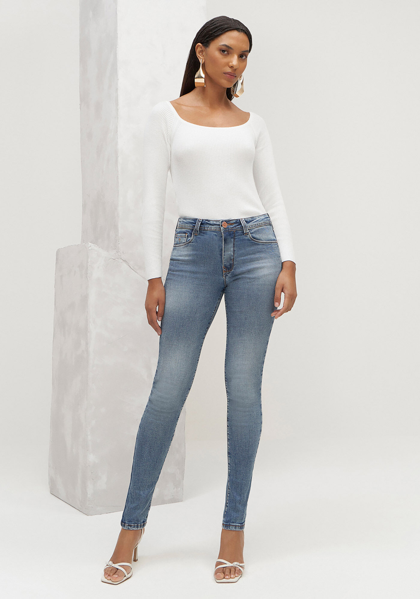 Cal&ccedil;a Jeans Skinny com Cintura M&eacute;dia, , large.