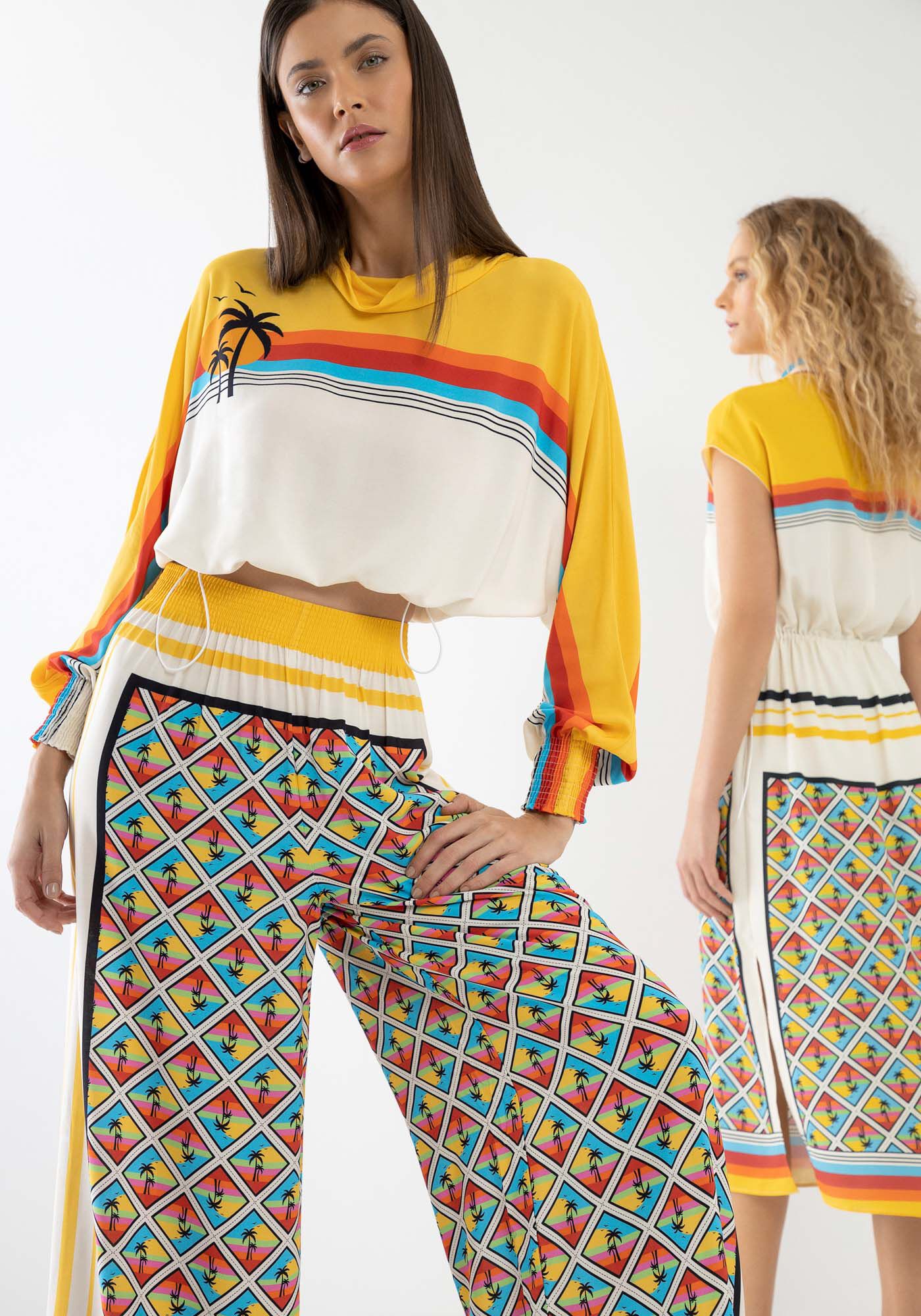 Cal&ccedil;a Pantalona em Viscose com Estampa Solst&iacute;cio, SOLSTICIO, large.