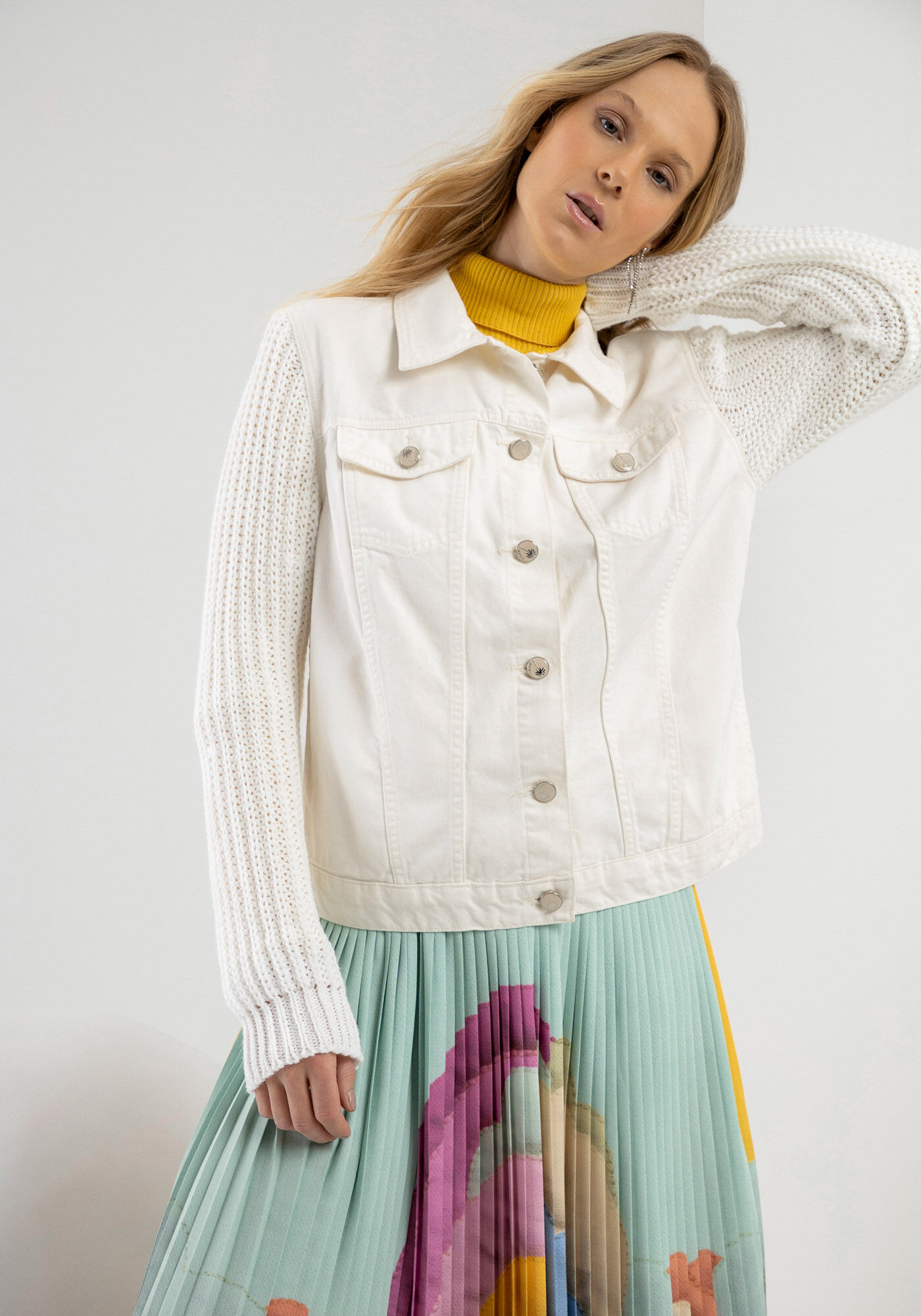 Jaqueta Sarja com Mangas Longas em Tric&ocirc;, BRANCO OFF WHITE, large.