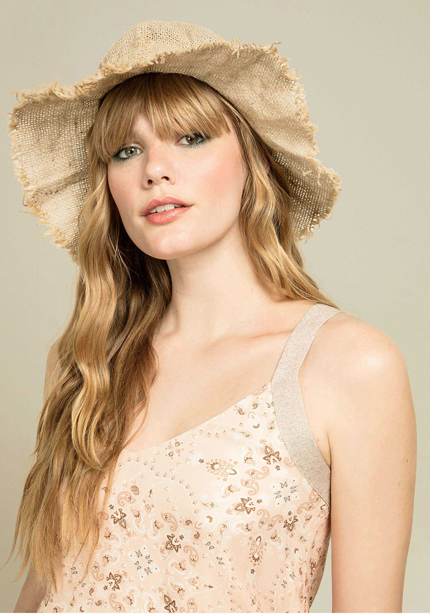 Blusa com Al&ccedil;as Retil&iacute;nea, , large.