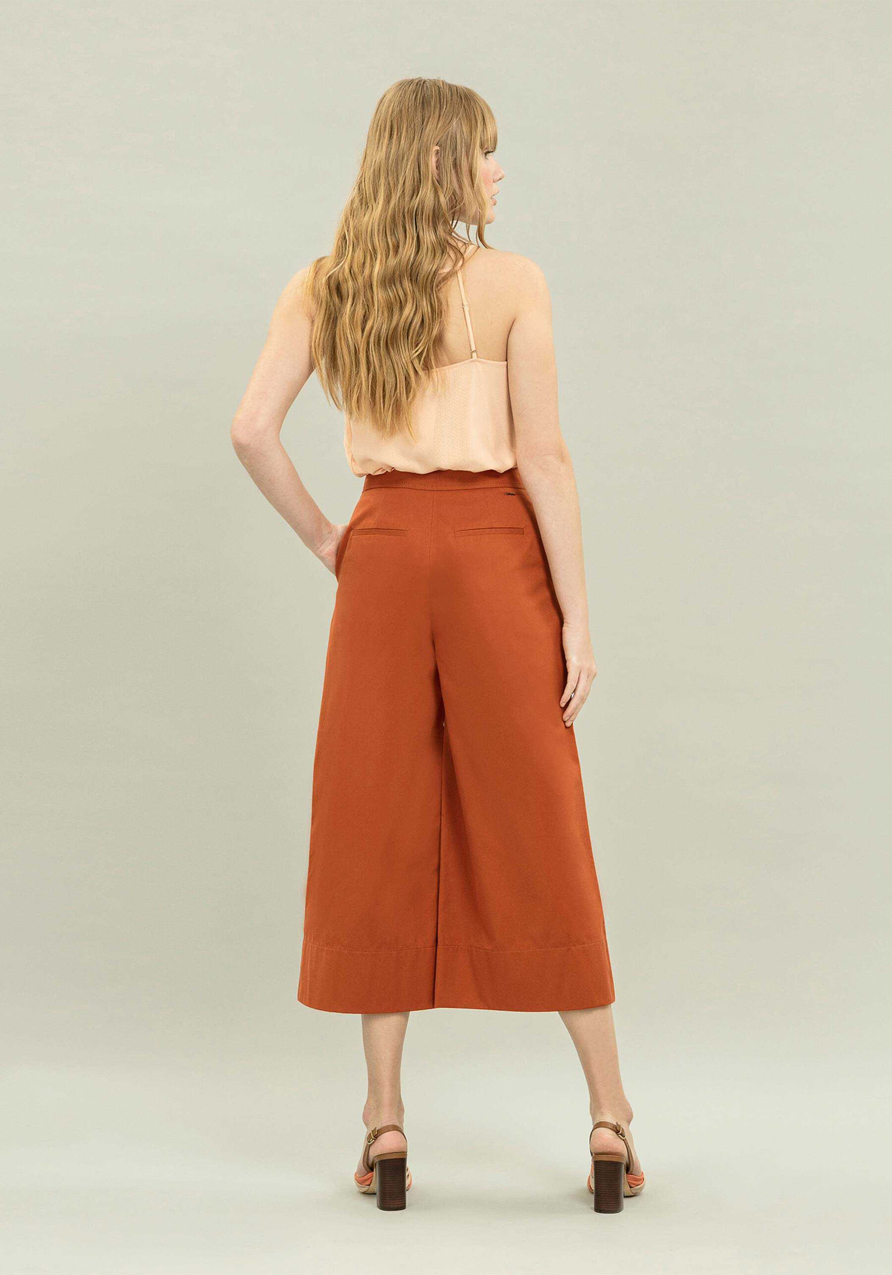 Calça Pantacourt Botões, . Calça Pantacourt Botões, , large.