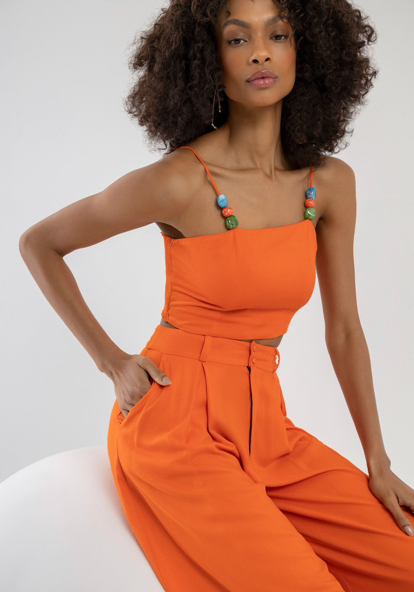 Blusa Cropped Reta com Pedras Al&ccedil;as, , large.