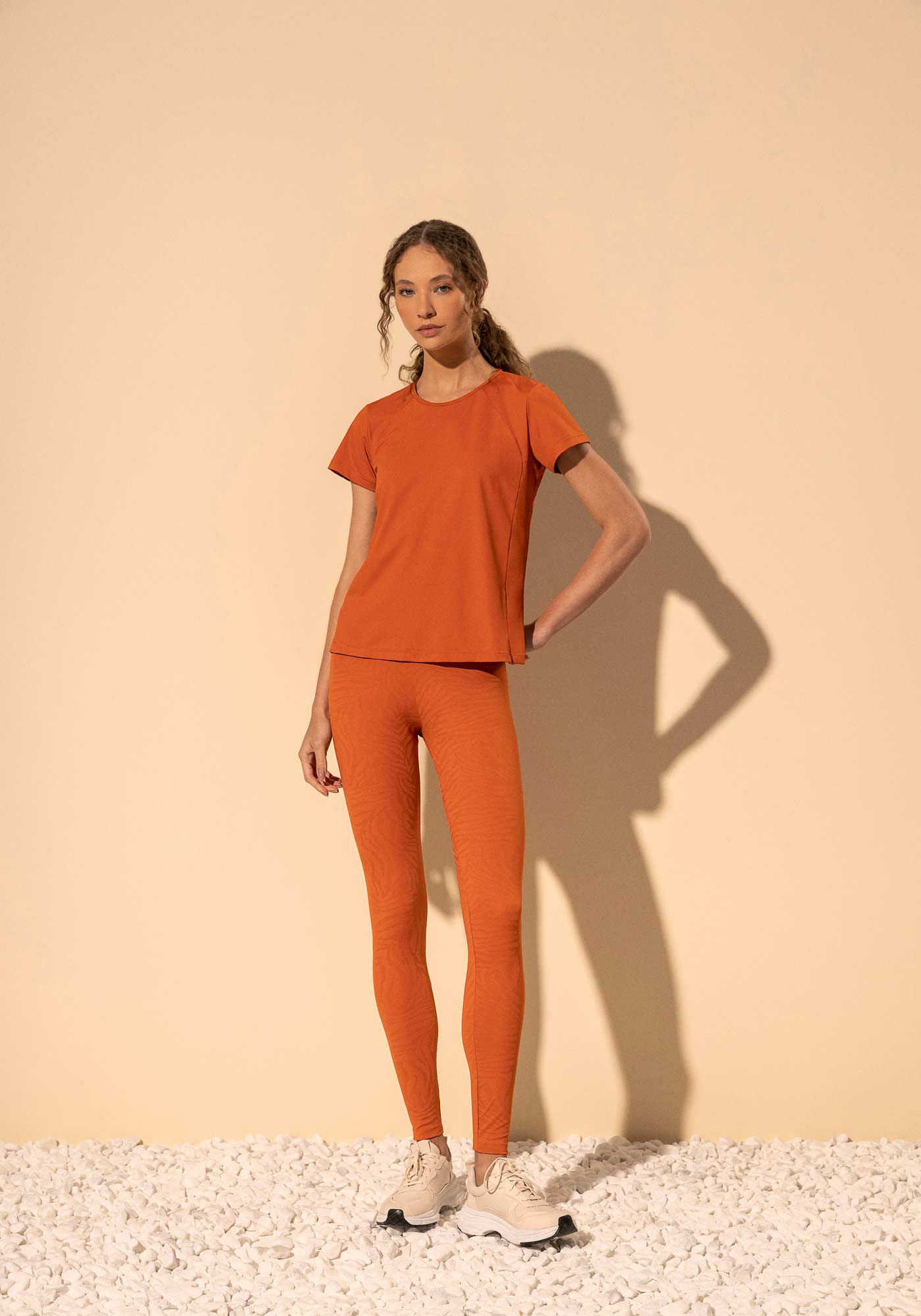 Blusa De Mangas Curtas Com Prote&ccedil;&atilde;o Solar Move, MARROM TERRACOTA, large.