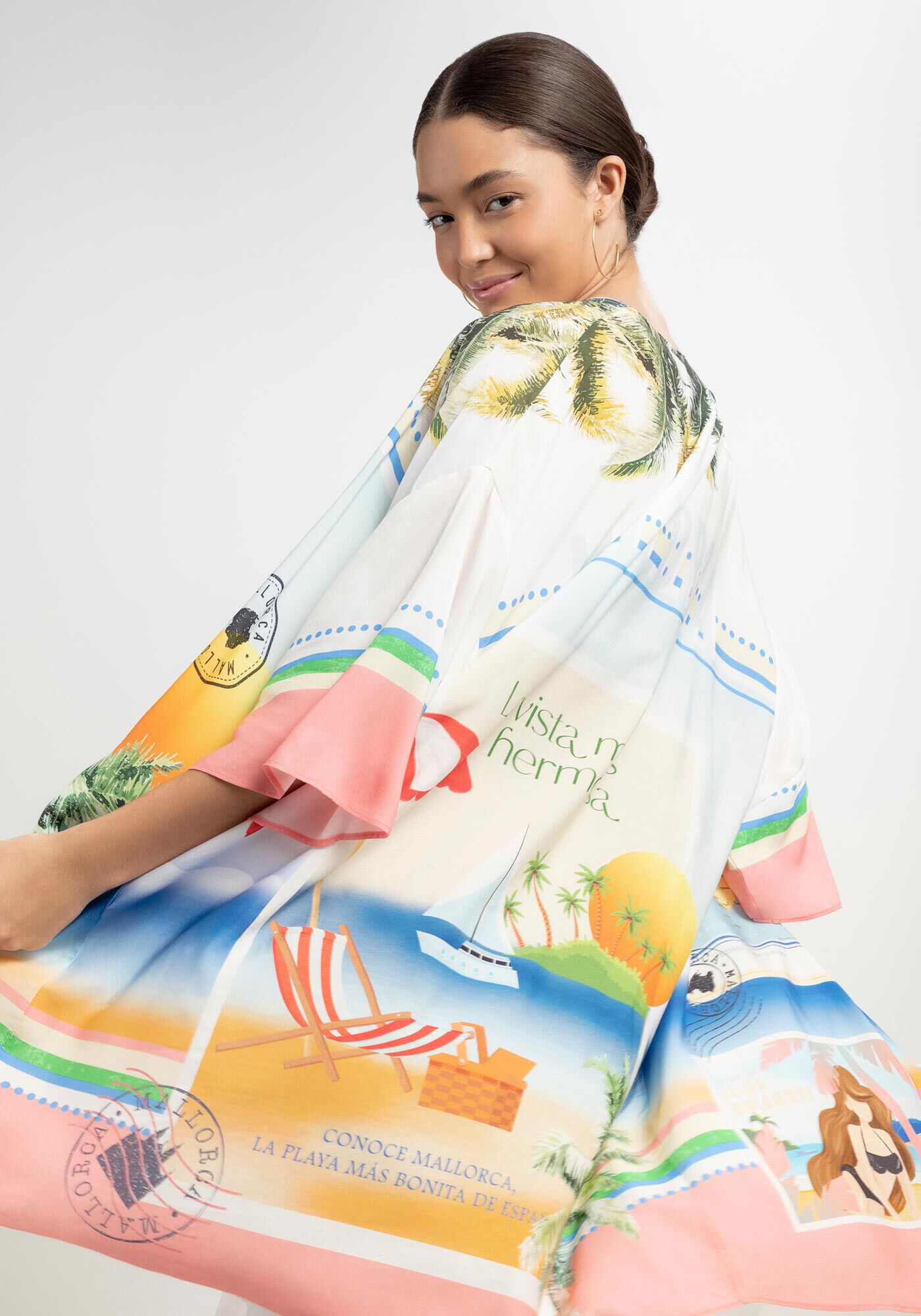 Kimono Amplo em Viscose com Estampa Postais, POSTAIS, large.
