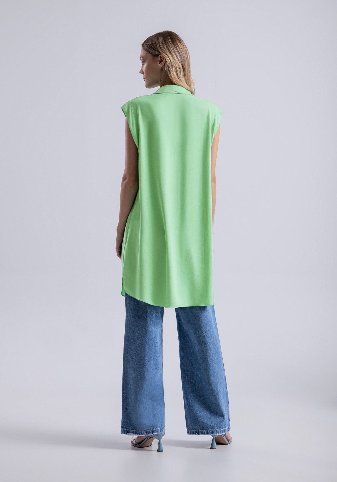 Vestido Curto Chemise em Malha com Recorte, , large.