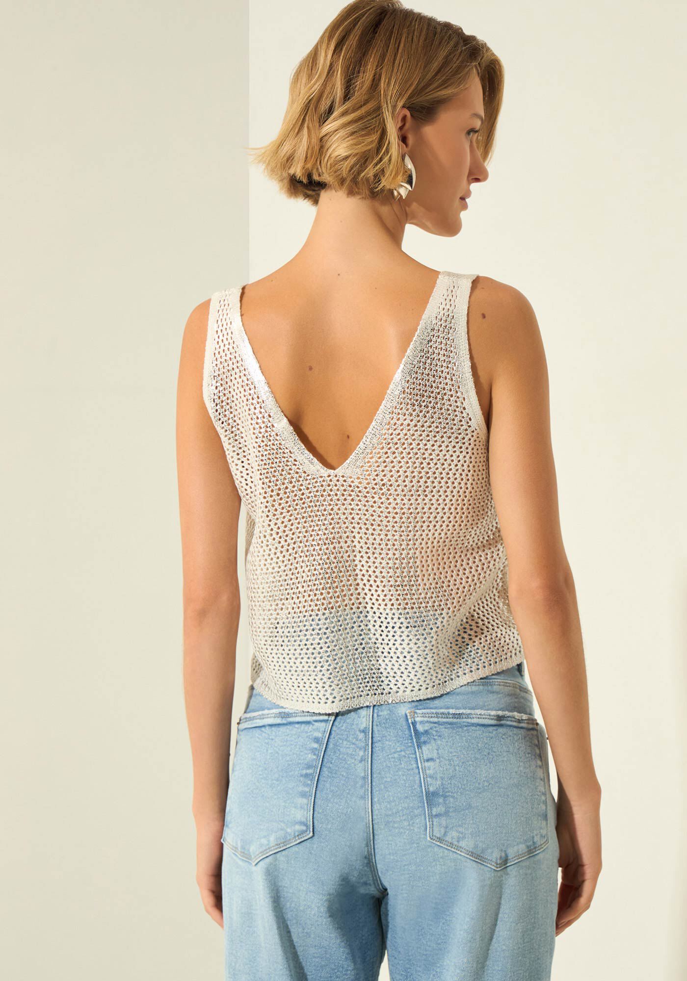 Blusa Cropped De Al&ccedil;as Em Malha Tric&ocirc; Com Foil, BRANCO OFF WHITE, large.