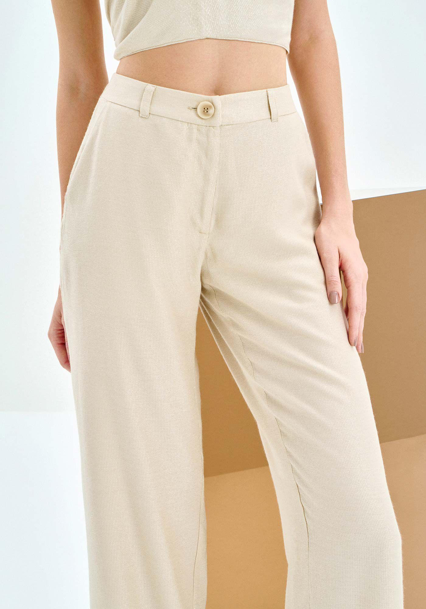 Cal&ccedil;a Reta Alfaiataria em Tecido Lurex, BEGE CAQUI, large.