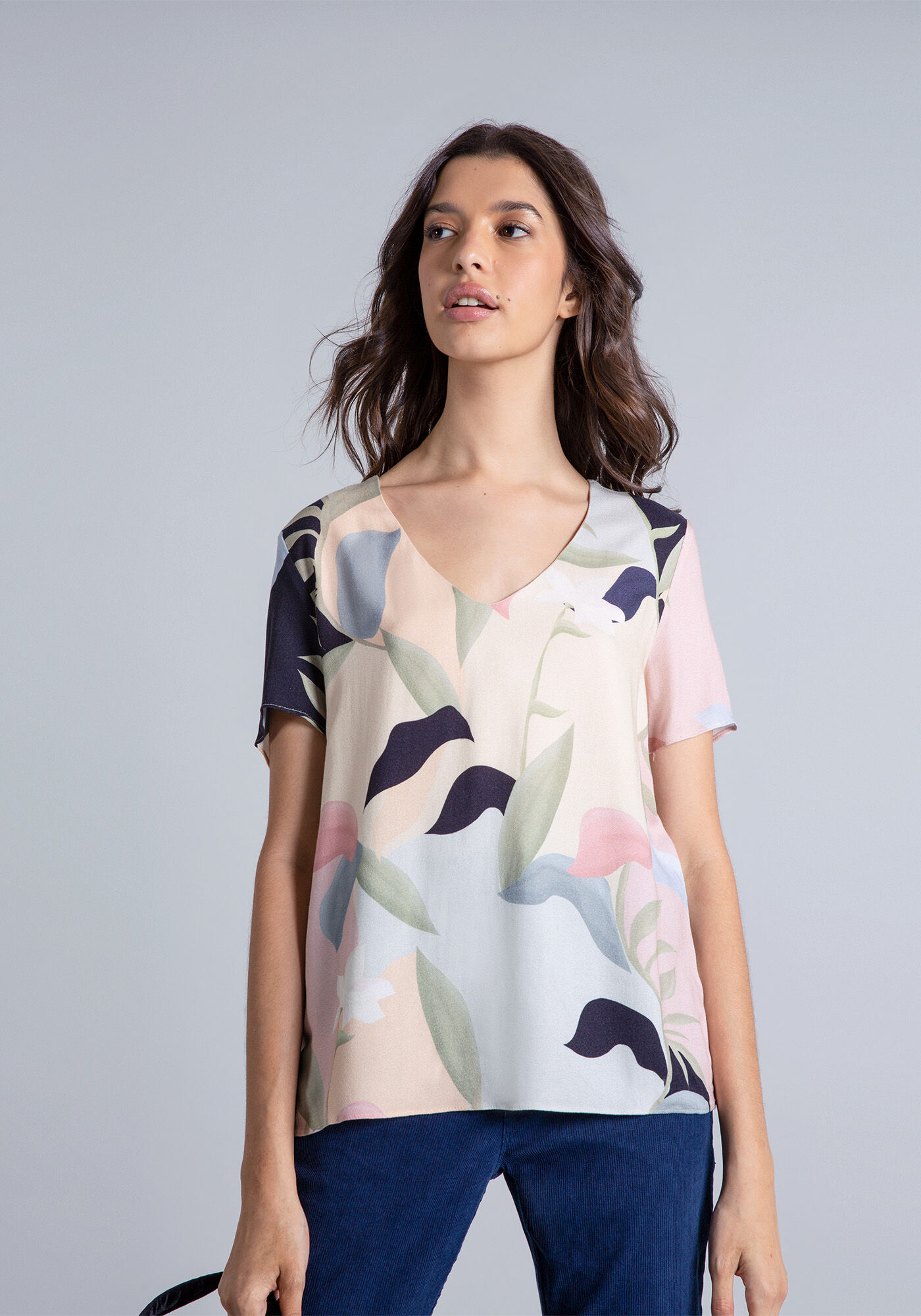 Blusa Estampada Decote V, , large.