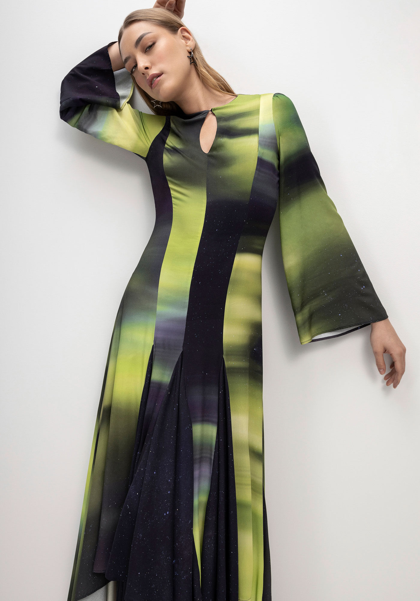 Vestido Midi Estampado com Barra Assim&eacute;trica, , large.