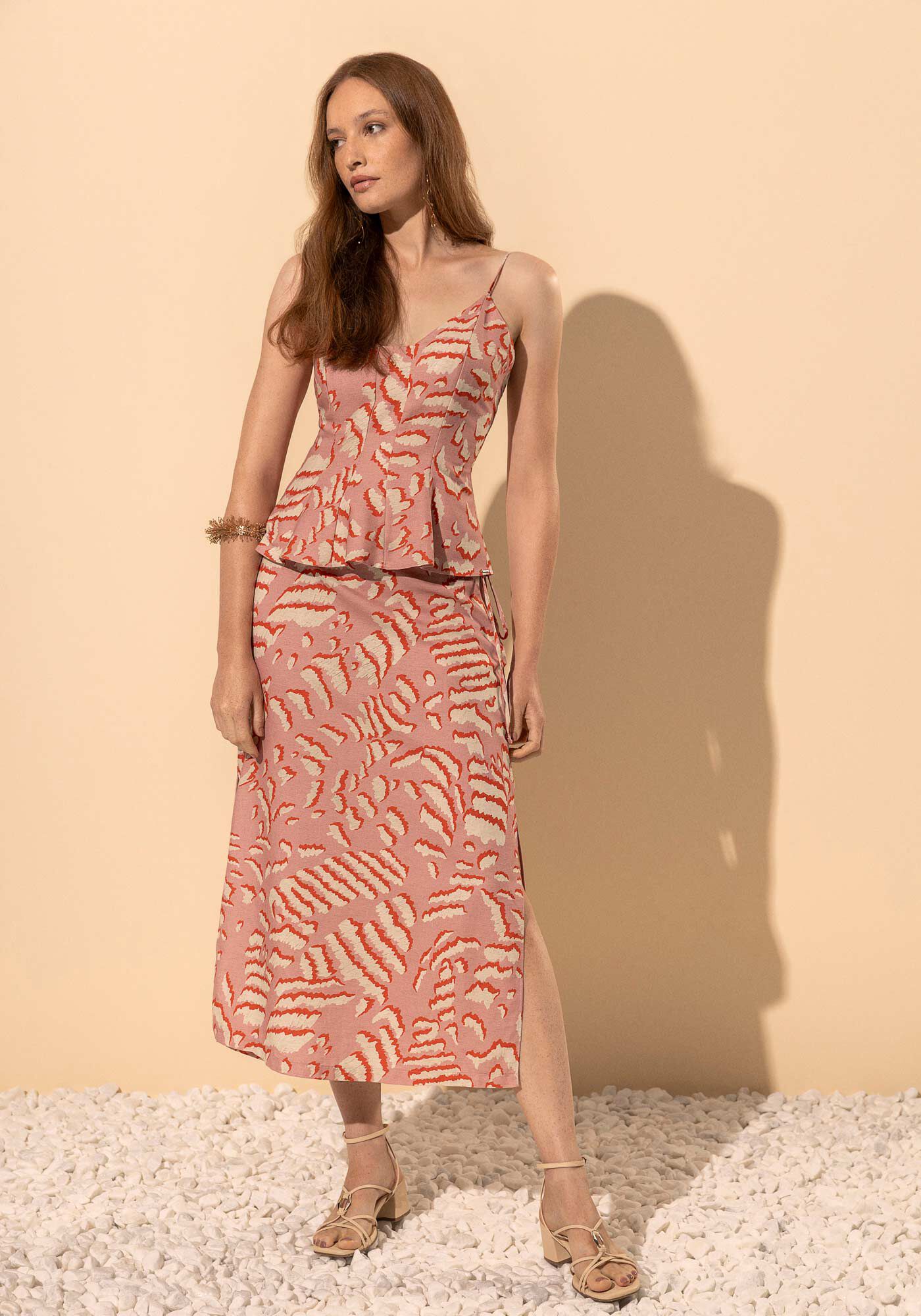 Blusa Acinturada Estampada De Al&ccedil;as Com Decote Em V, ANIMAL PRINT ROSA, large.