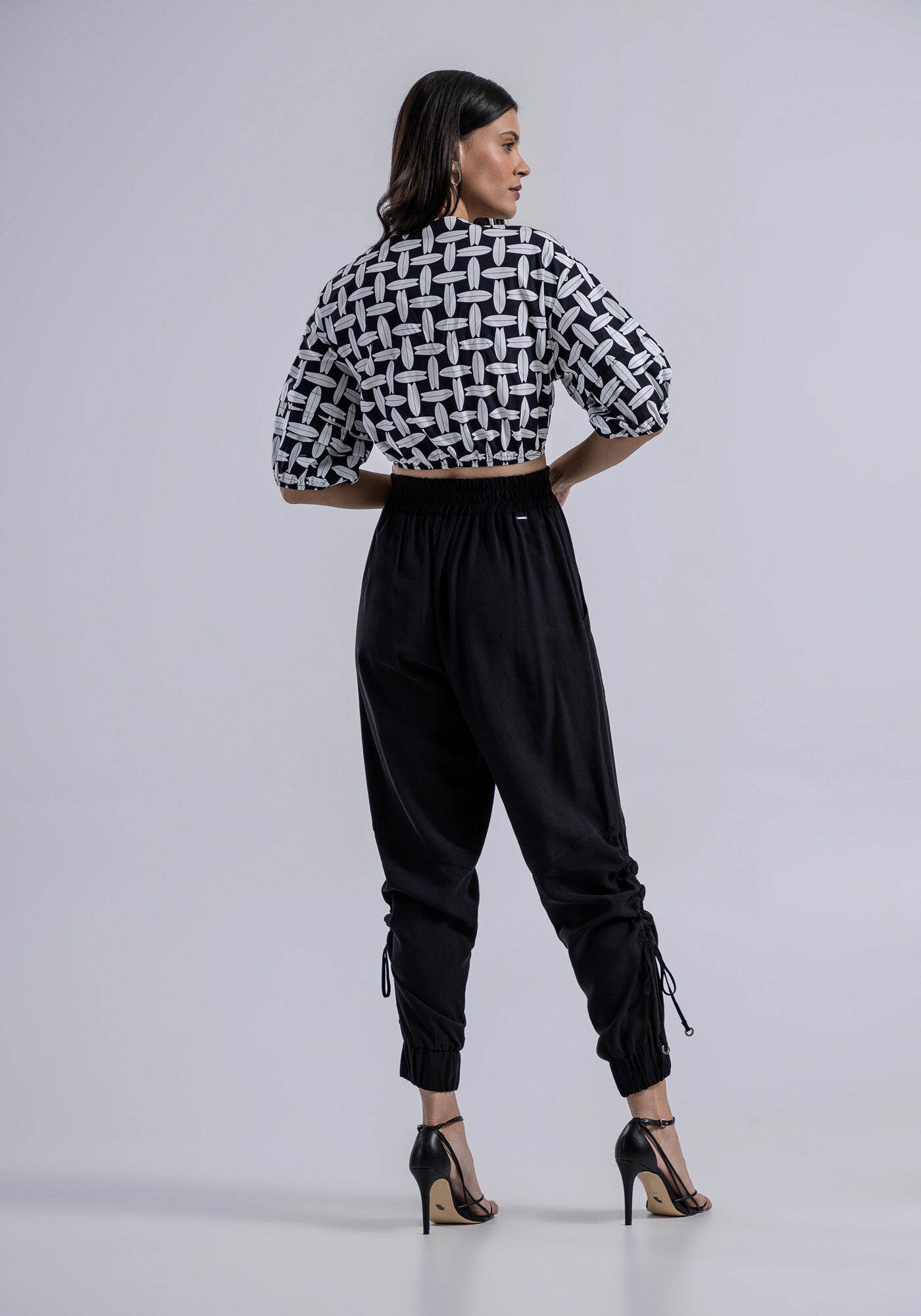 Blusa Cropped com Manga Bufante Pregas, , large.