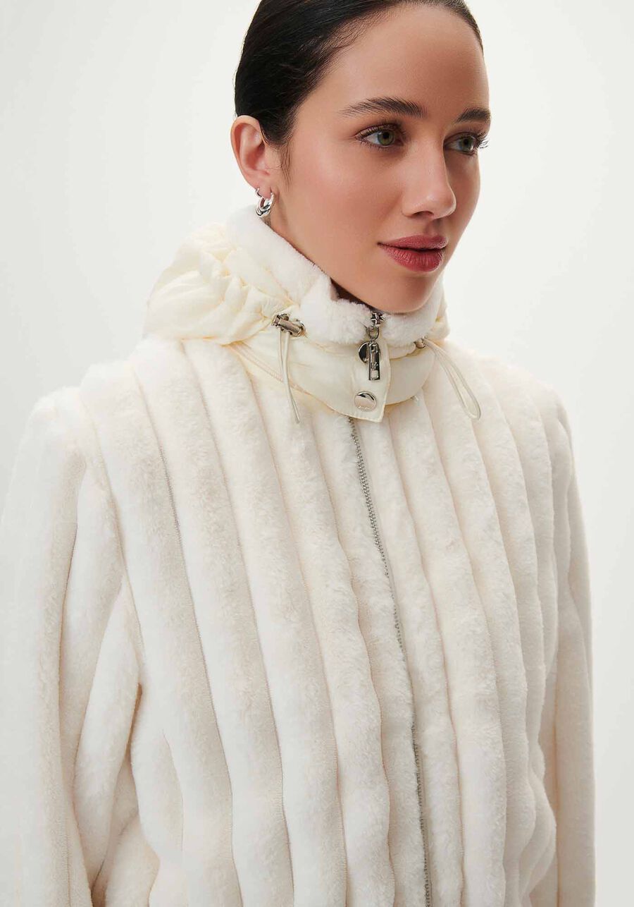 Jaqueta de Pelo com Capuz, BRANCO OFF WHITE. Jaqueta de Pelo com Capuz, BRANCO OFF WHITE, large.