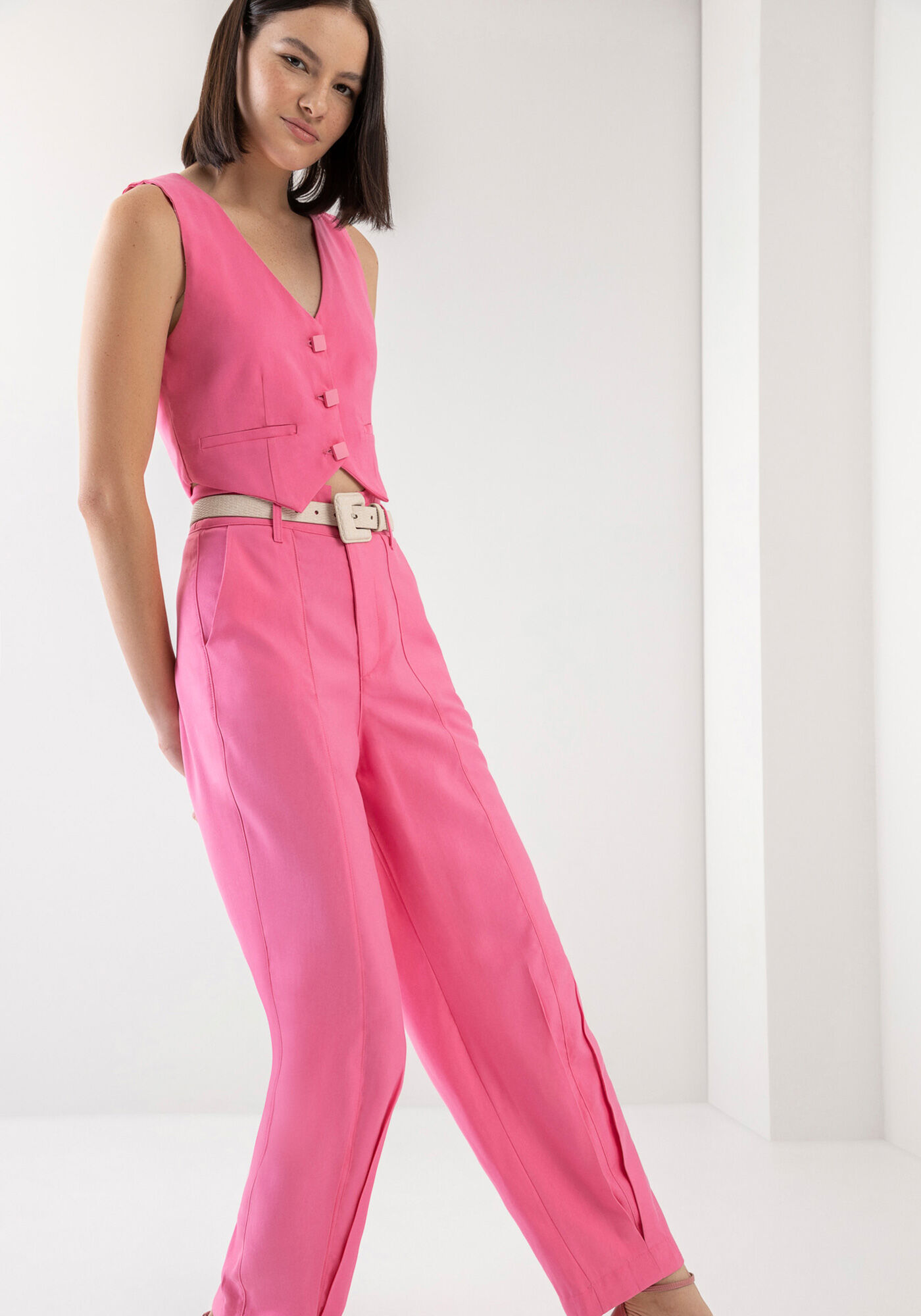 Cal&ccedil;a Slouchy Cintura Alta com Prega Barra, , large.