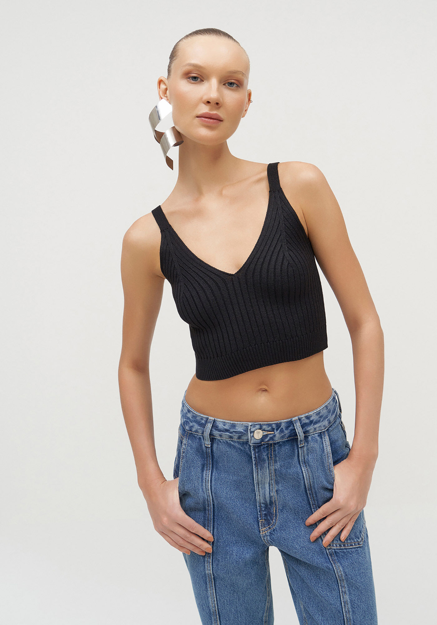 Blusa Cropped em Tric&ocirc; com Decote V, , large.