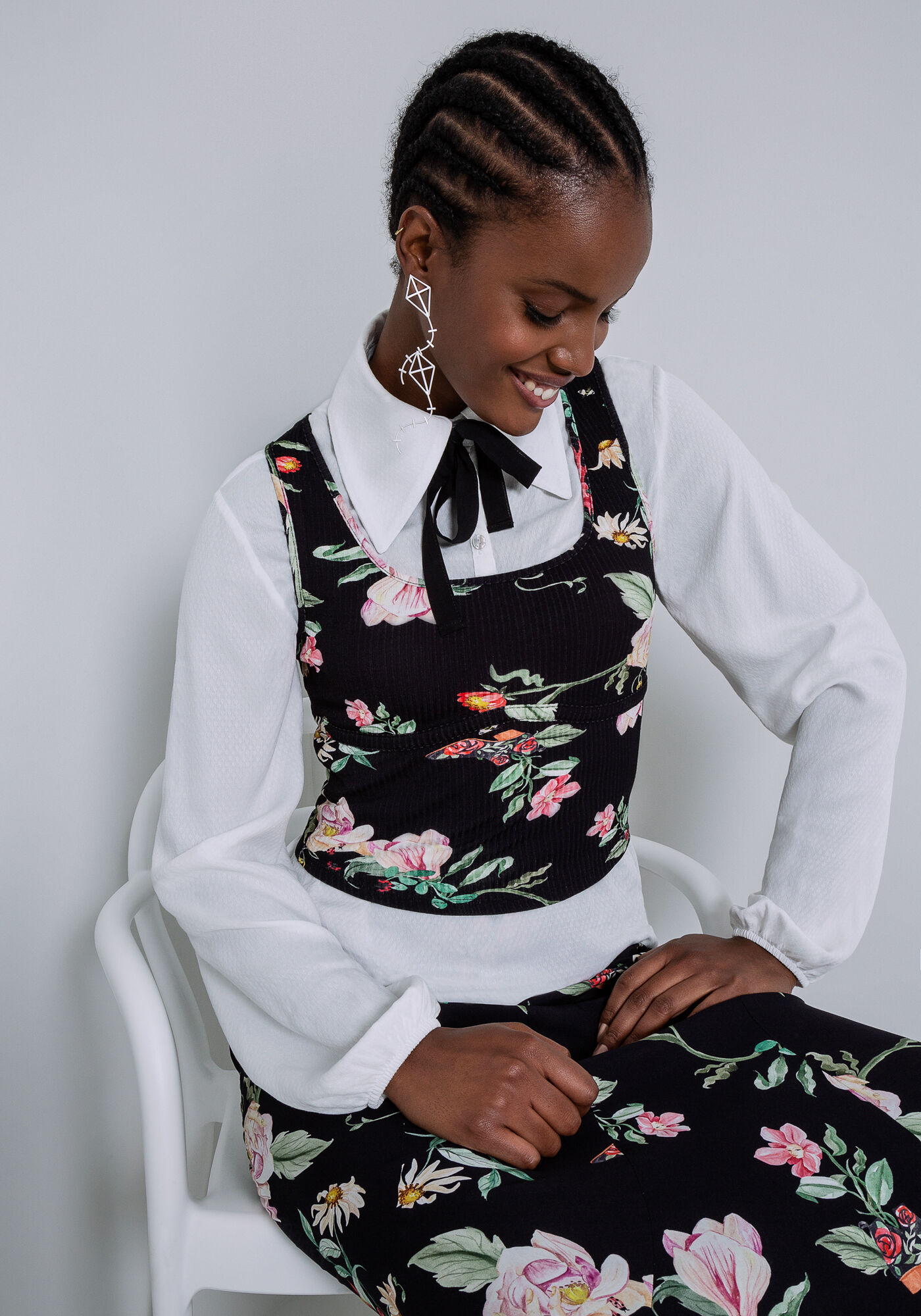 Regata Estampada em Malha com Recorte Busto, , large.