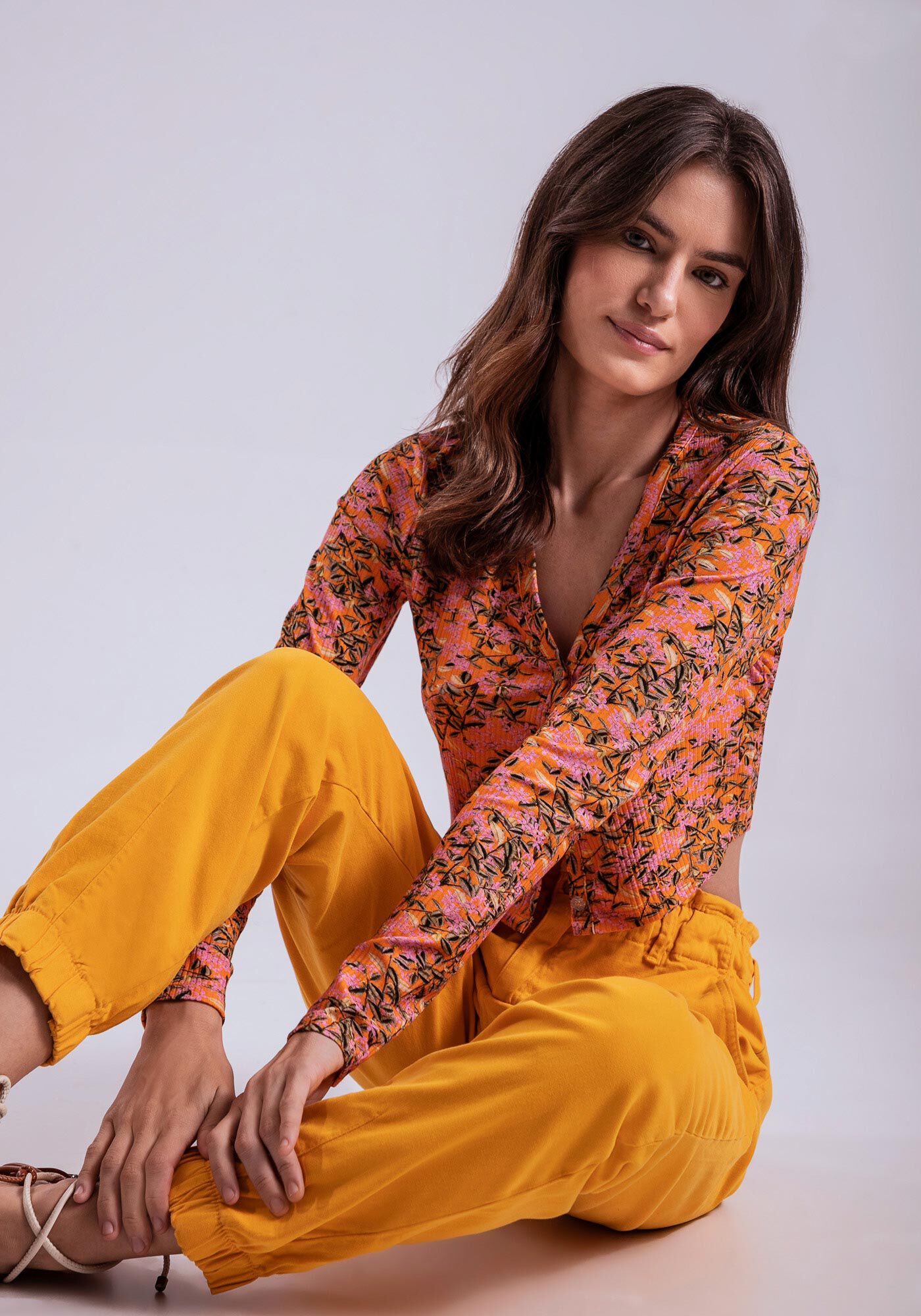 Cal&ccedil;a Sarja Jogging Cropped Cintura M&eacute;dia, , large.