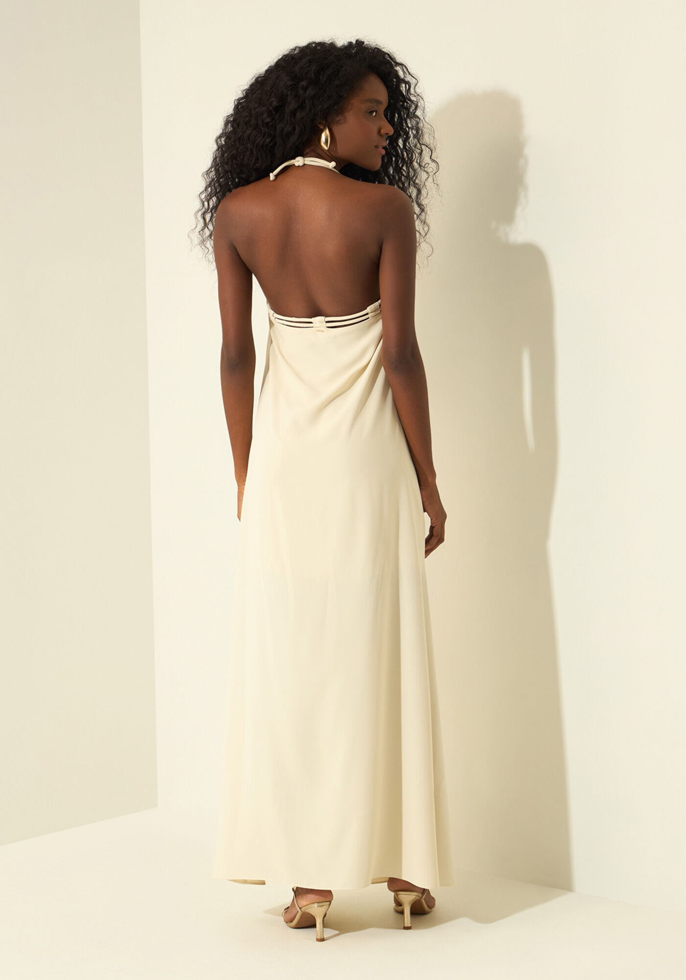 Vestido Longo Frente &Uacute;nica Com Decote Reto, BEGE ALHAMBRA, large.