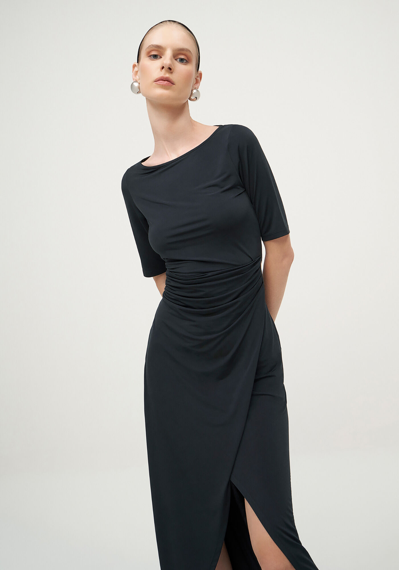 Vestido Midi em Malha Fria com Transpasse Barra, , large.