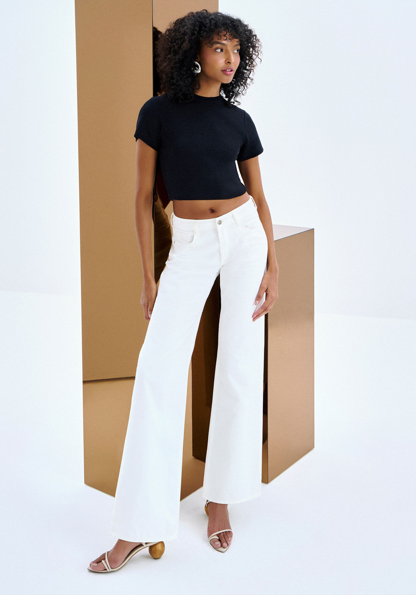 Blusa Cropped em Tric&ocirc; com Manga Curta, , large.