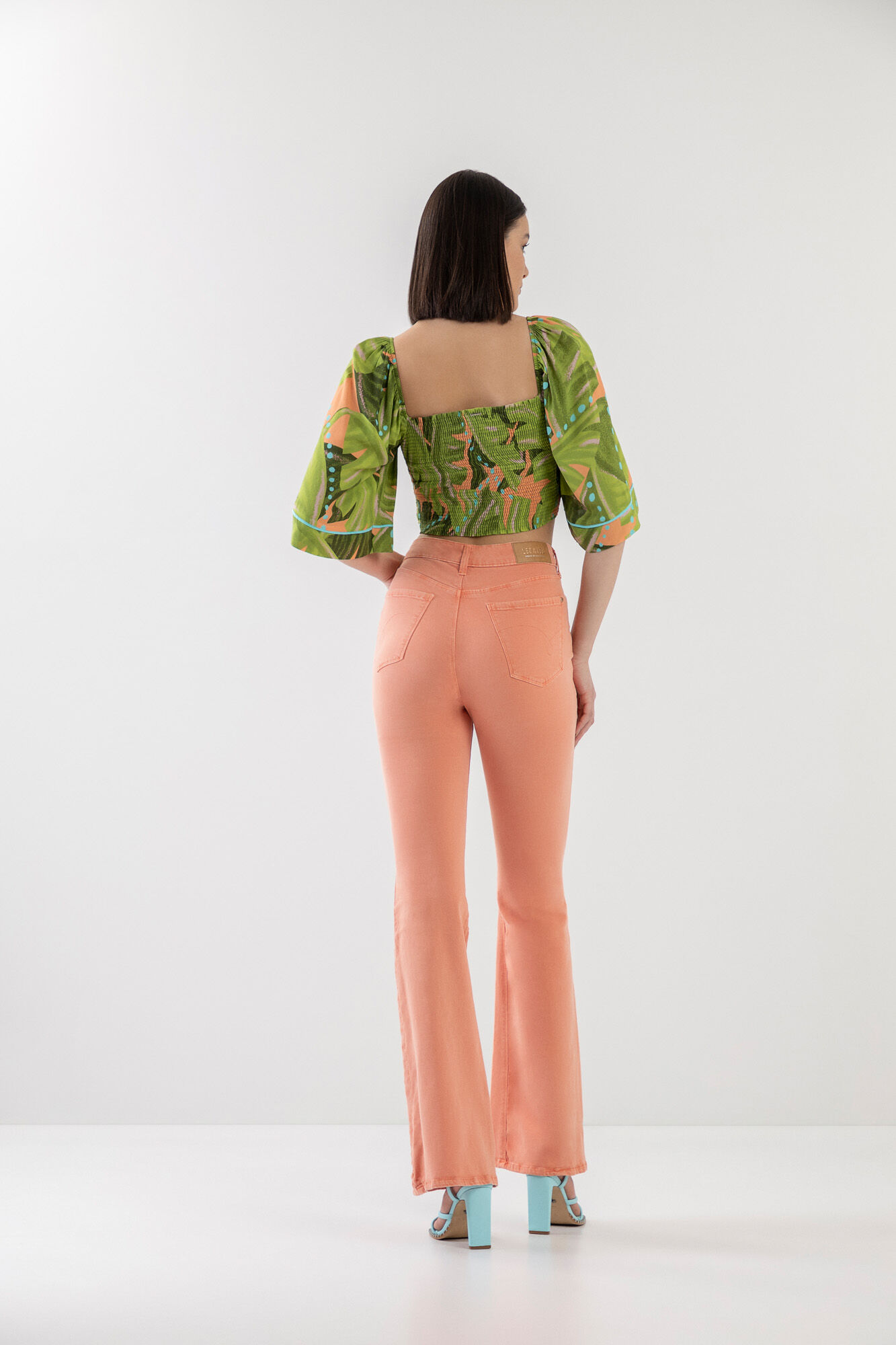 Blusa estampada sale manga flare