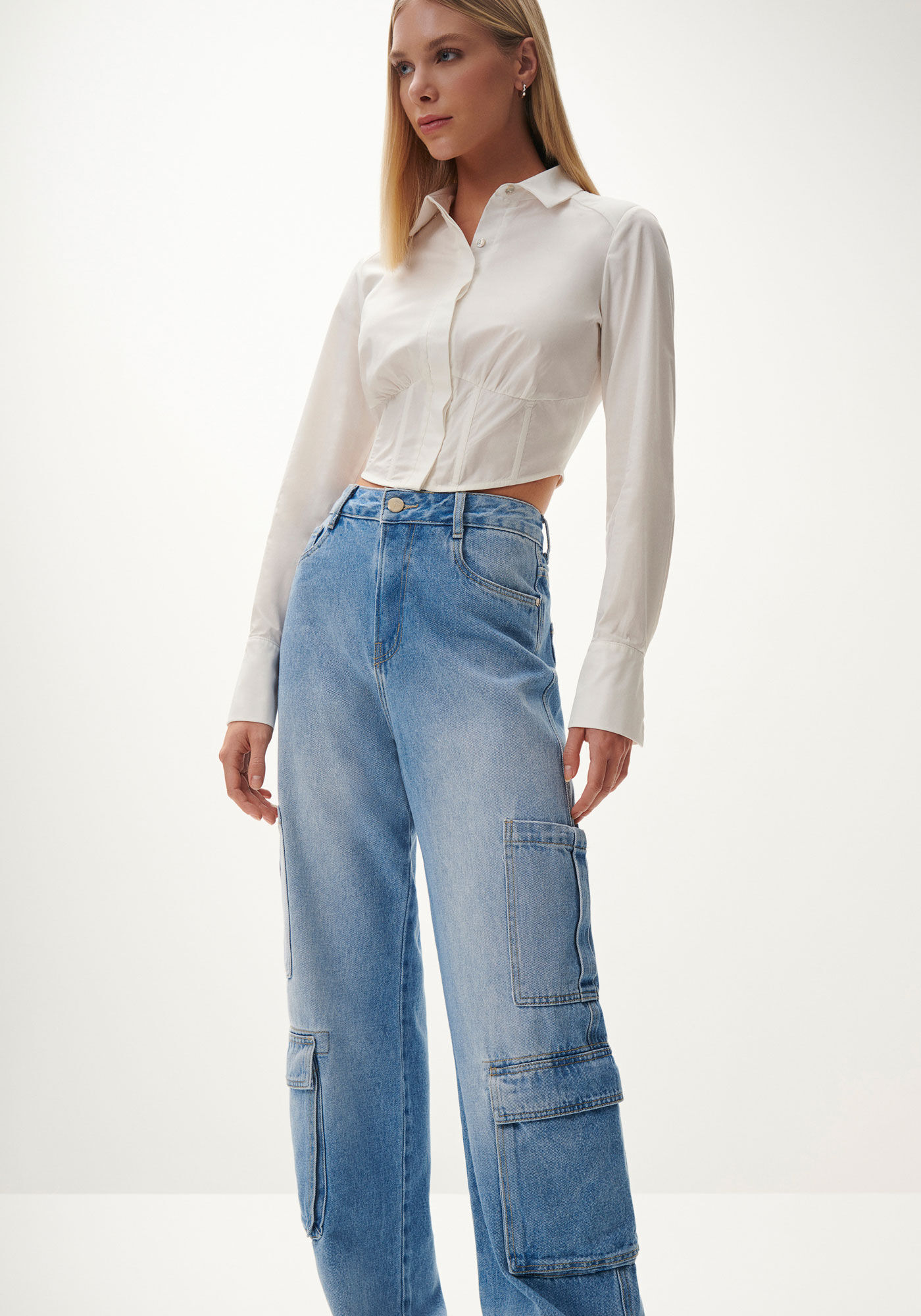 Cal&ccedil;a Jeans Baggy Cargo com Cintura M&eacute;dia, JEANS, large.