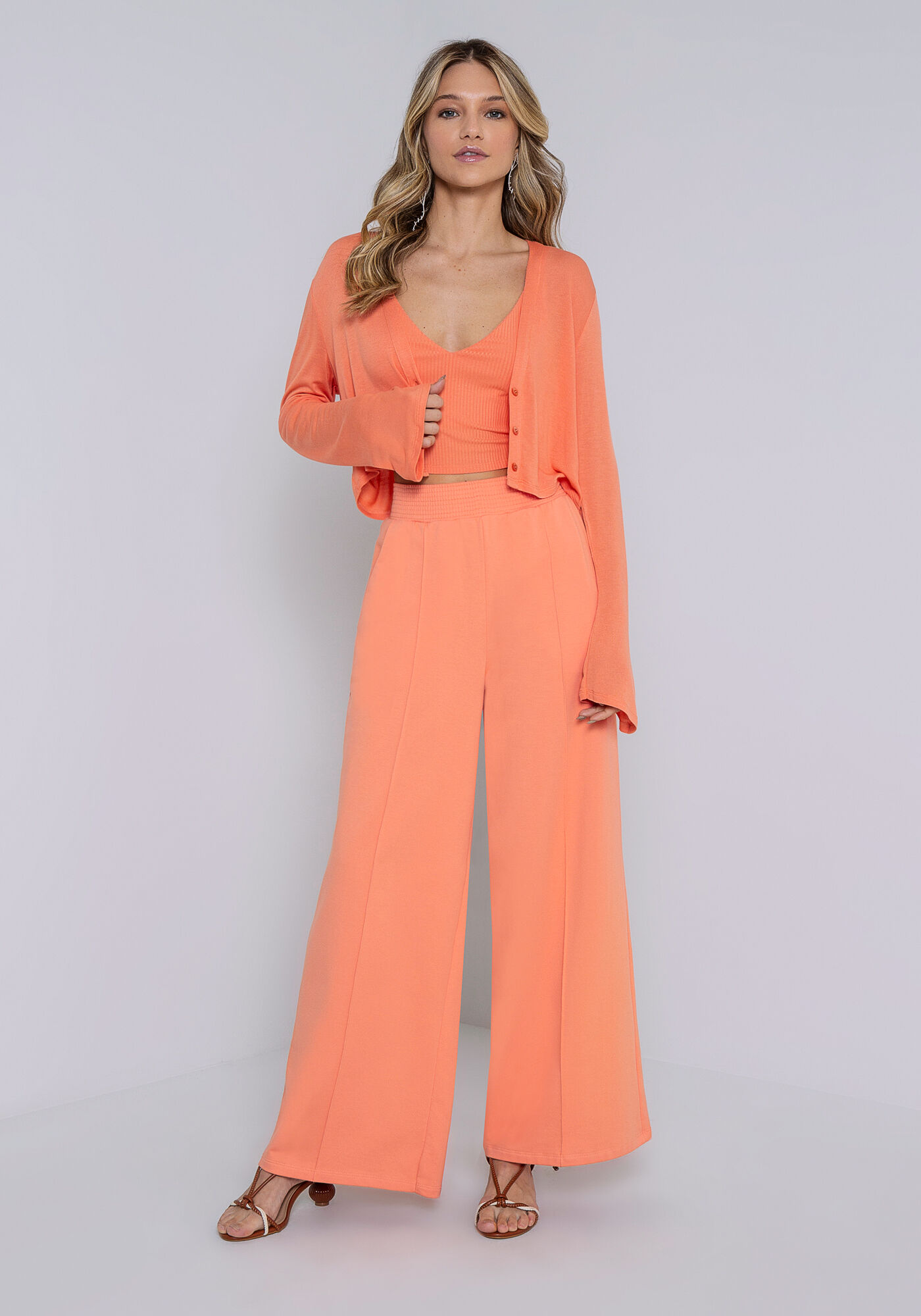 Cardigan Cropped em Malha Canelada com Blusa | Lez a Lez