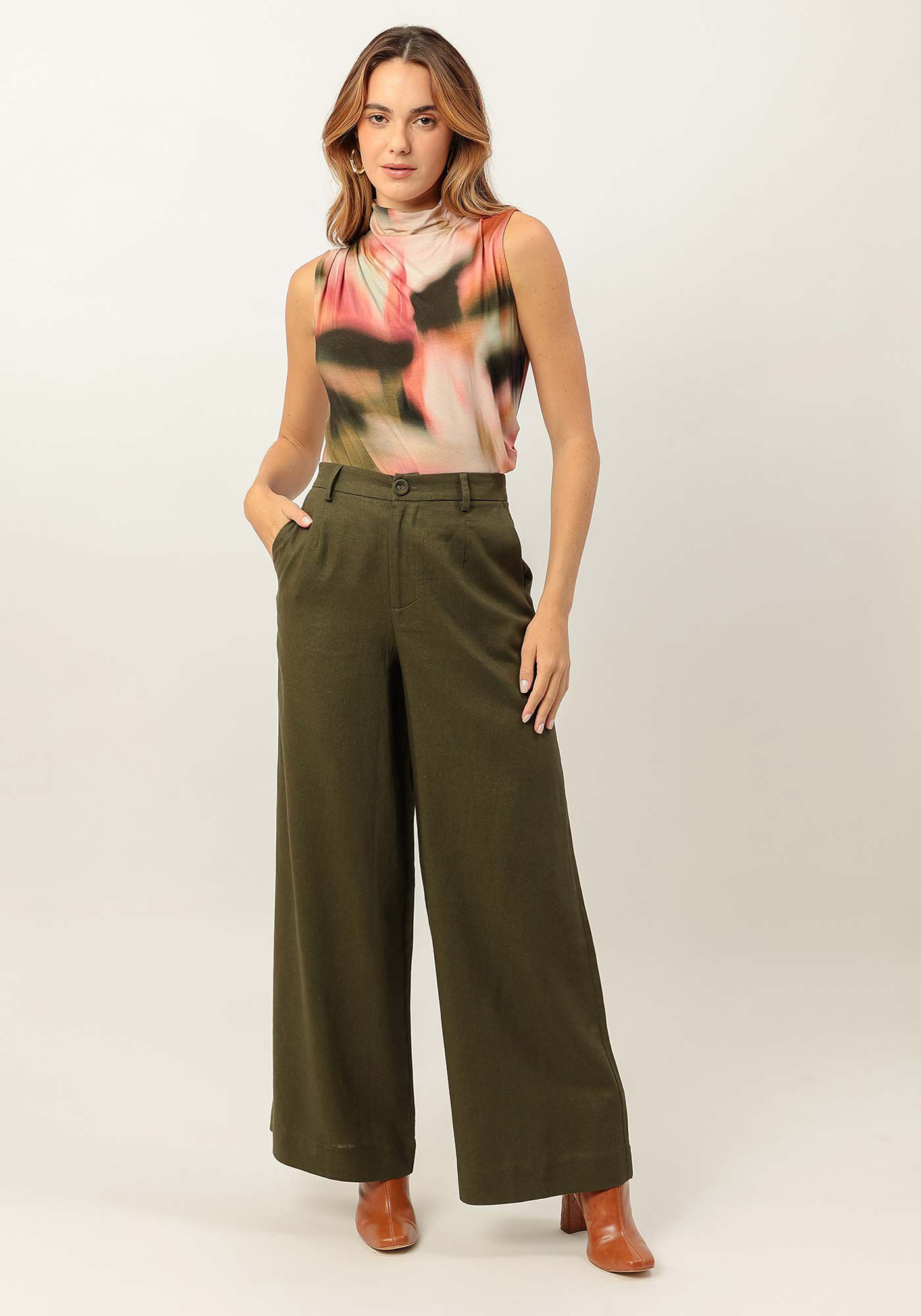 Cal&ccedil;a Reta em Linho Alfaiataria, , large.