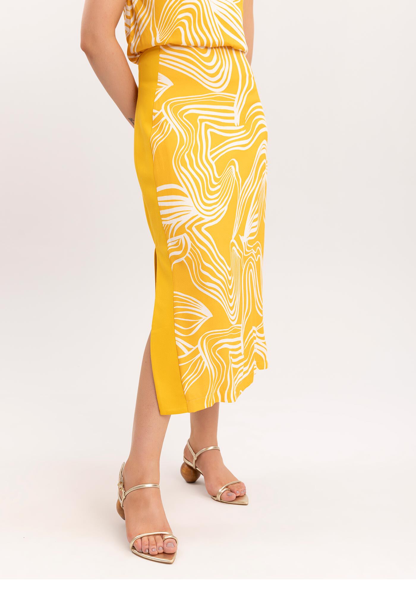 Saia Midi em Crepe Estampada com Recorte Lateral, , large.