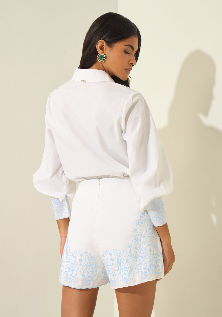 Shorts De Cintura Alta Bordado Em Tricoline, BRANCO. Shorts De Cintura Alta Bordado Em Tricoline, BRANCO, large.
