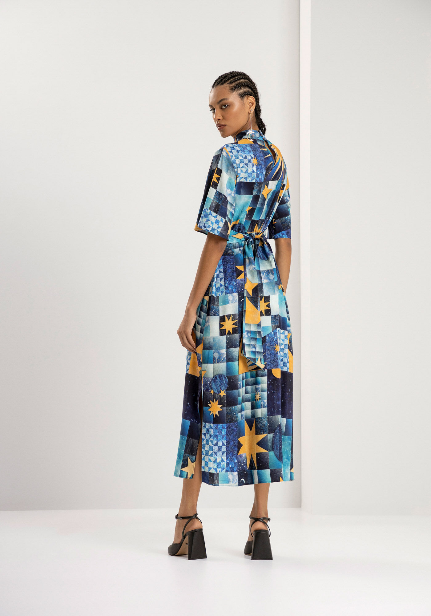 Vestido Midi com Gola Alta e Faixa, ASTRO, large.