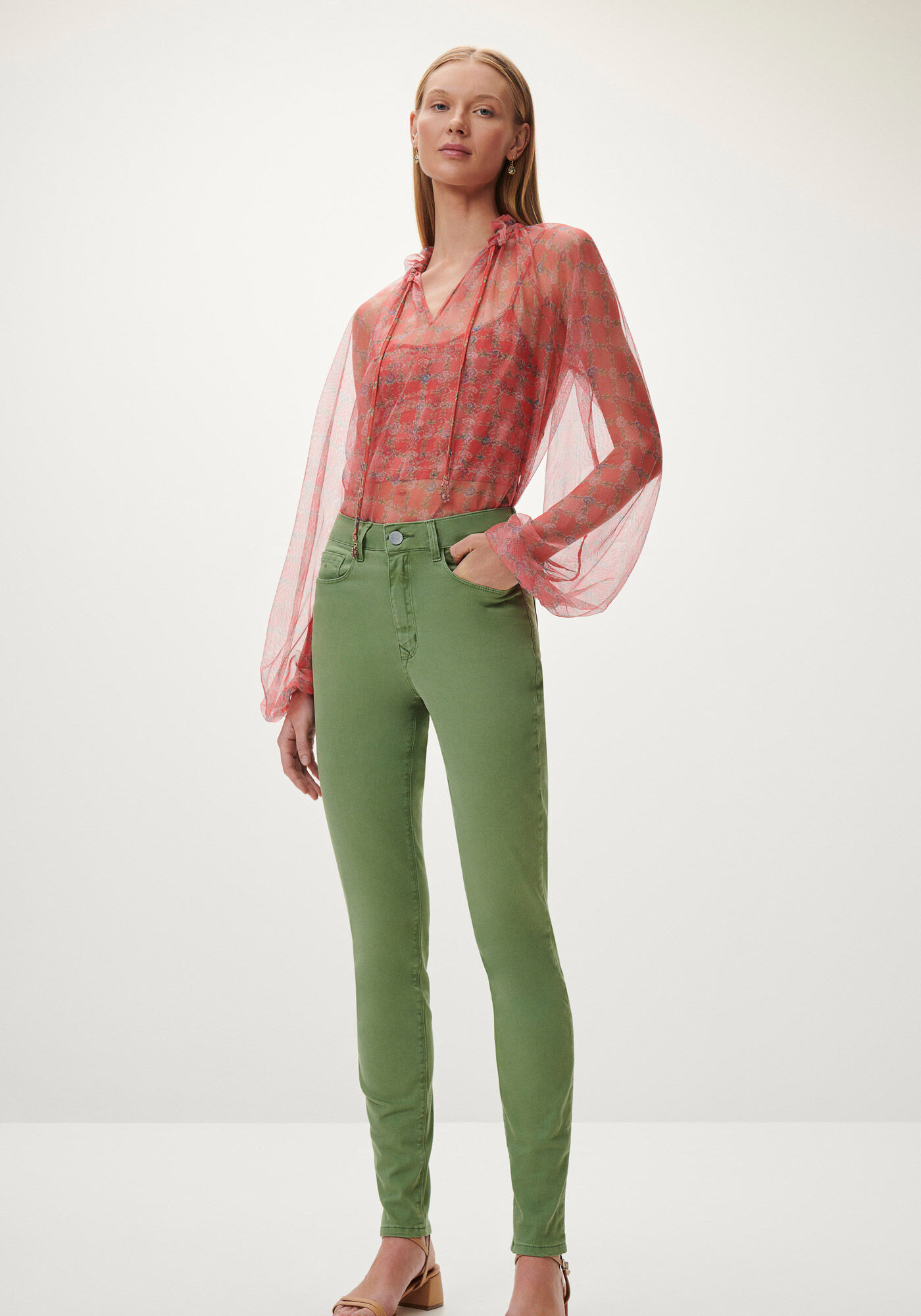 Lezalez roupas store