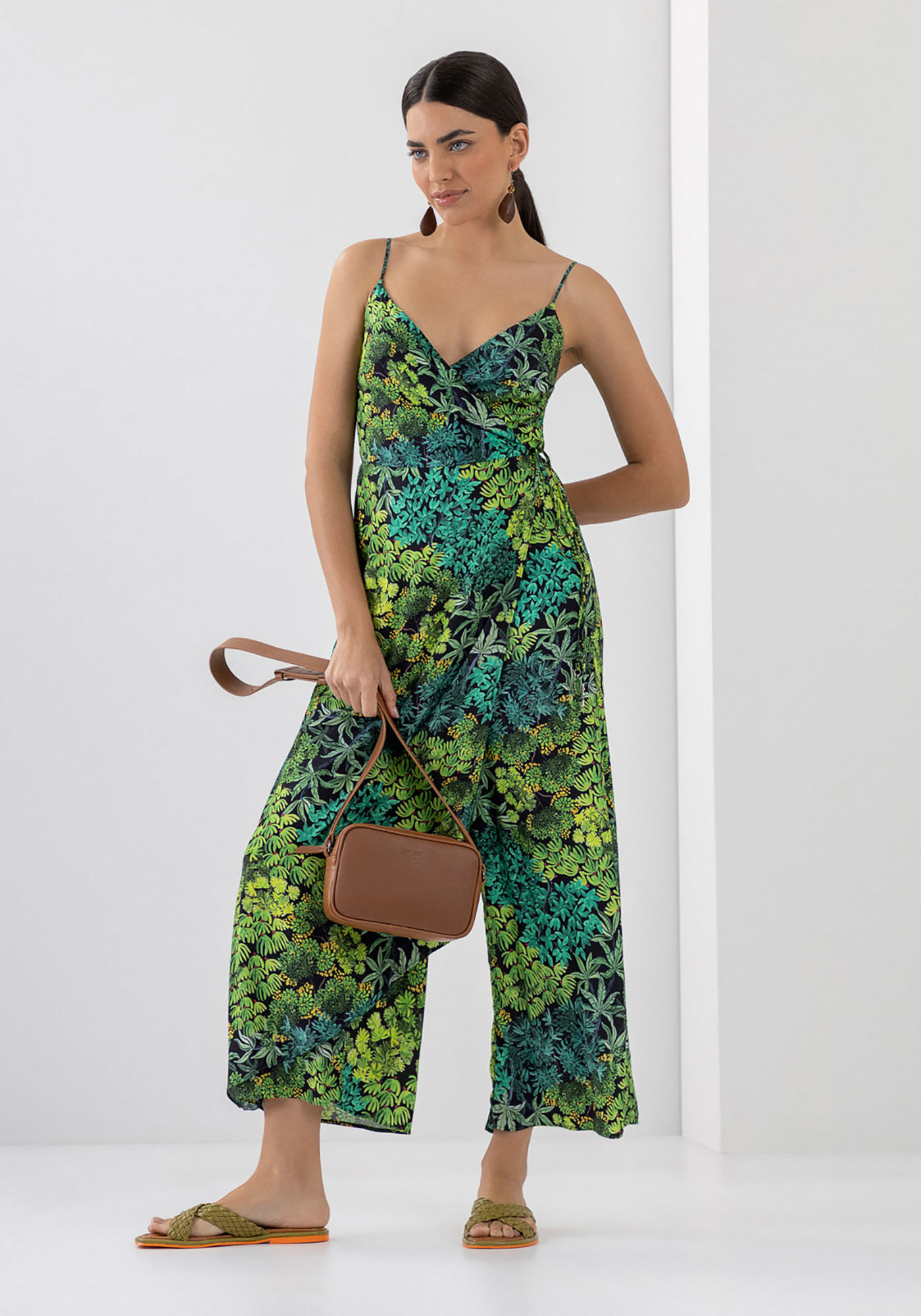 Macac&atilde;o Midi Transpassado em Viscose Estampado, IGAPO, large.