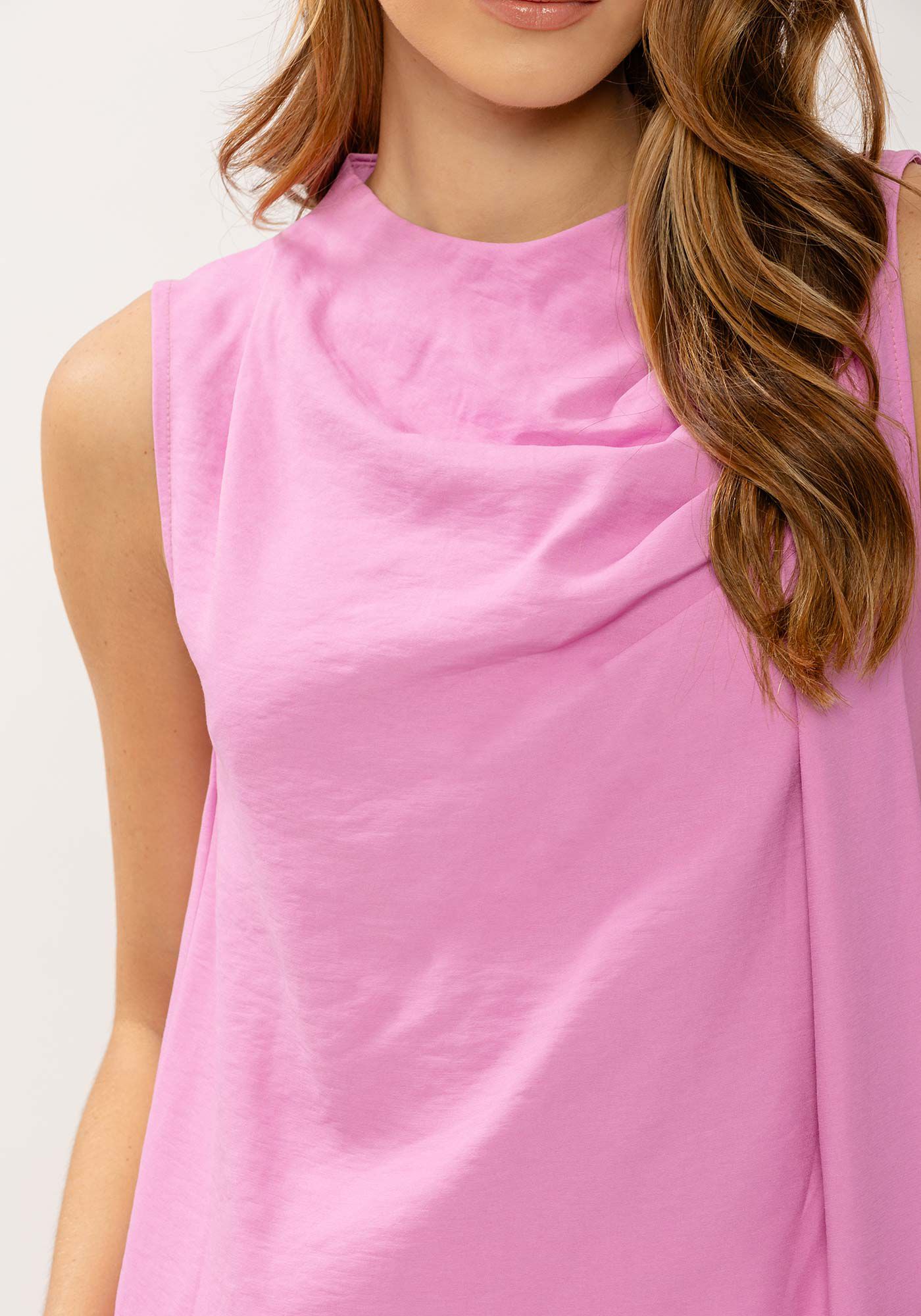 Blusa em Algod&atilde;o com Pregas Assim&eacute;tricas, VIOLETA TWIGG, large.