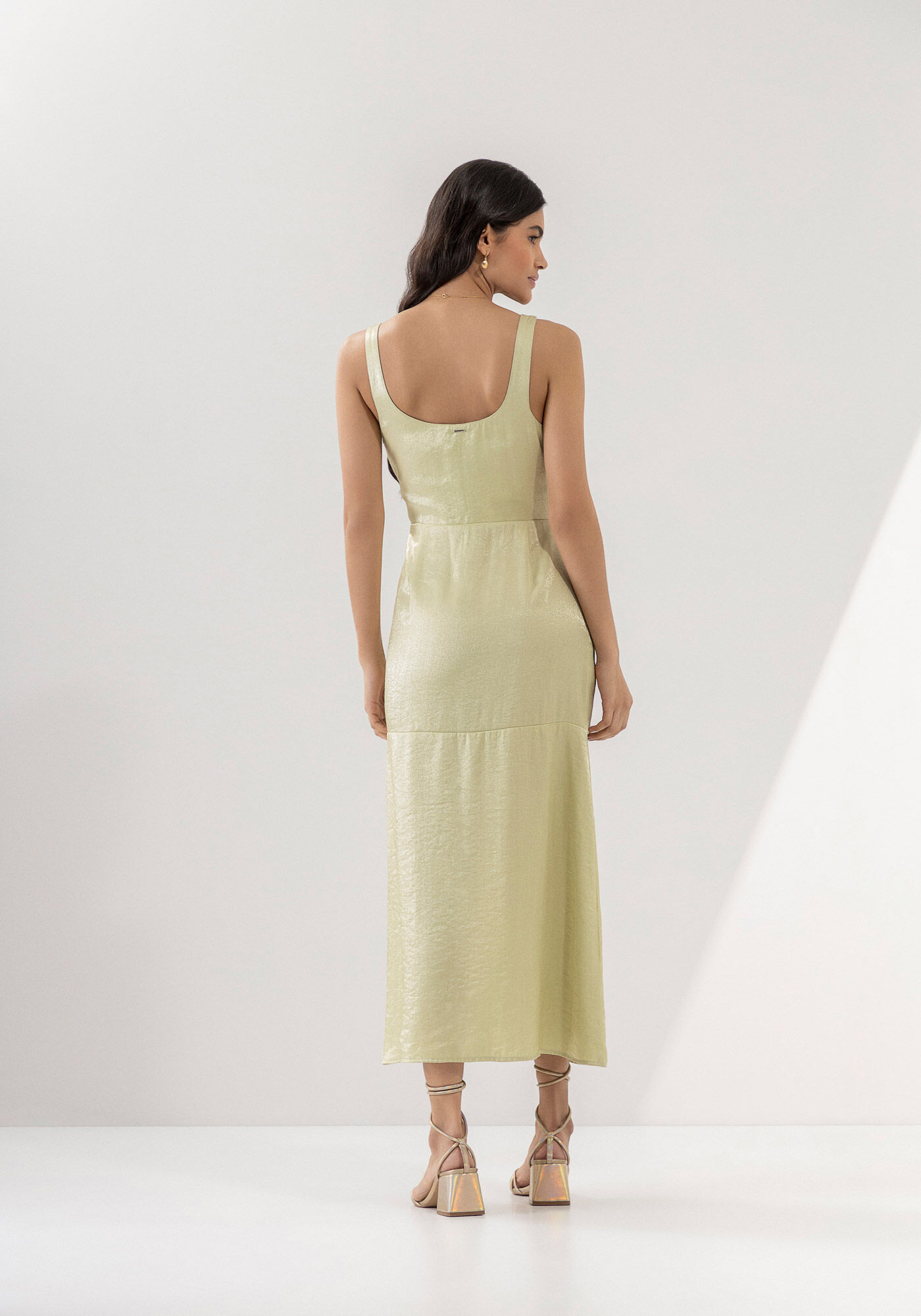 Vestido Midi em Cetim com Recorte e Amarra&ccedil;&atilde;o, , large.