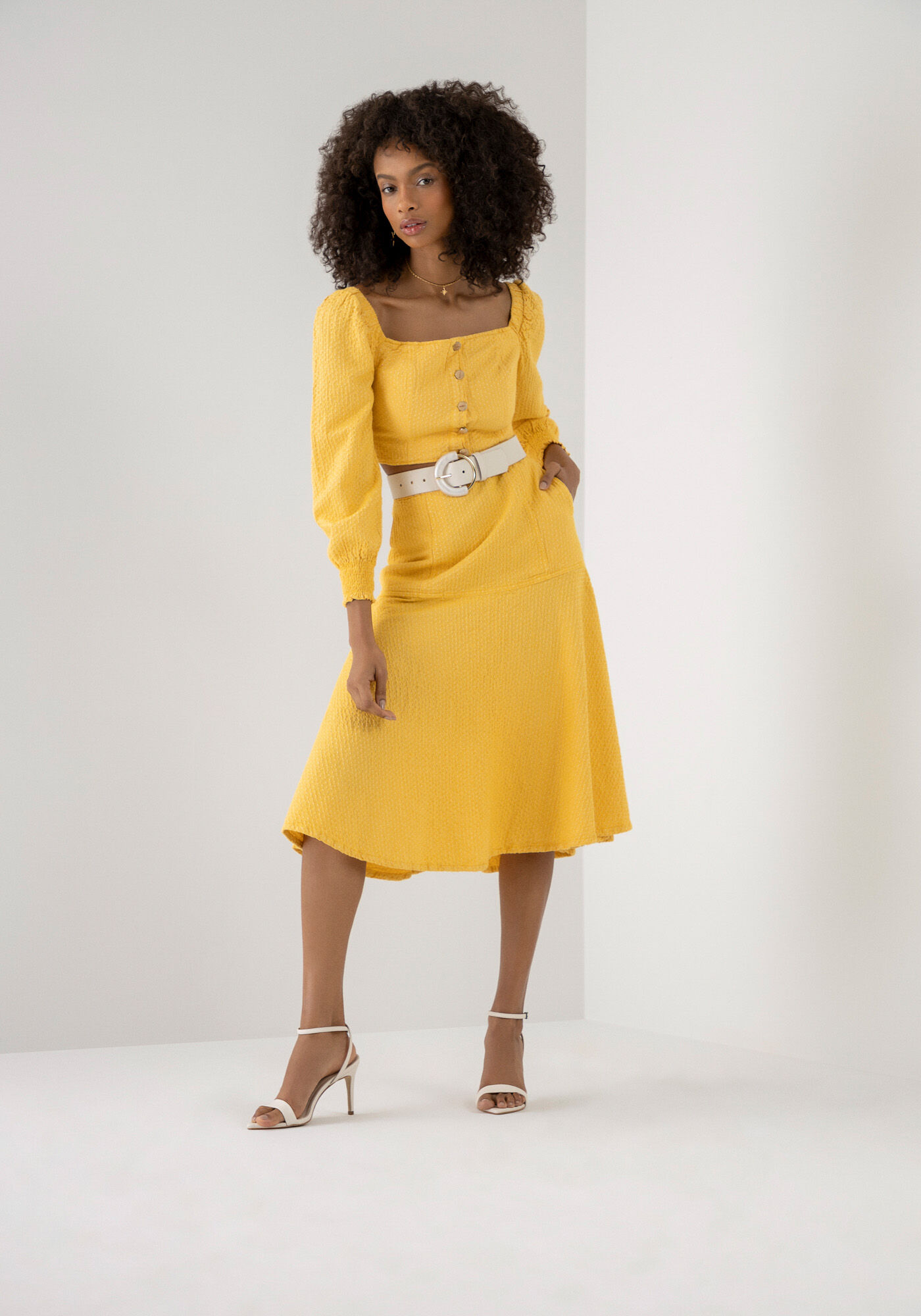 Blusa Manga Longa Sustent&aacute;vel com Textura, AMARELO ENSOLACAO, large.