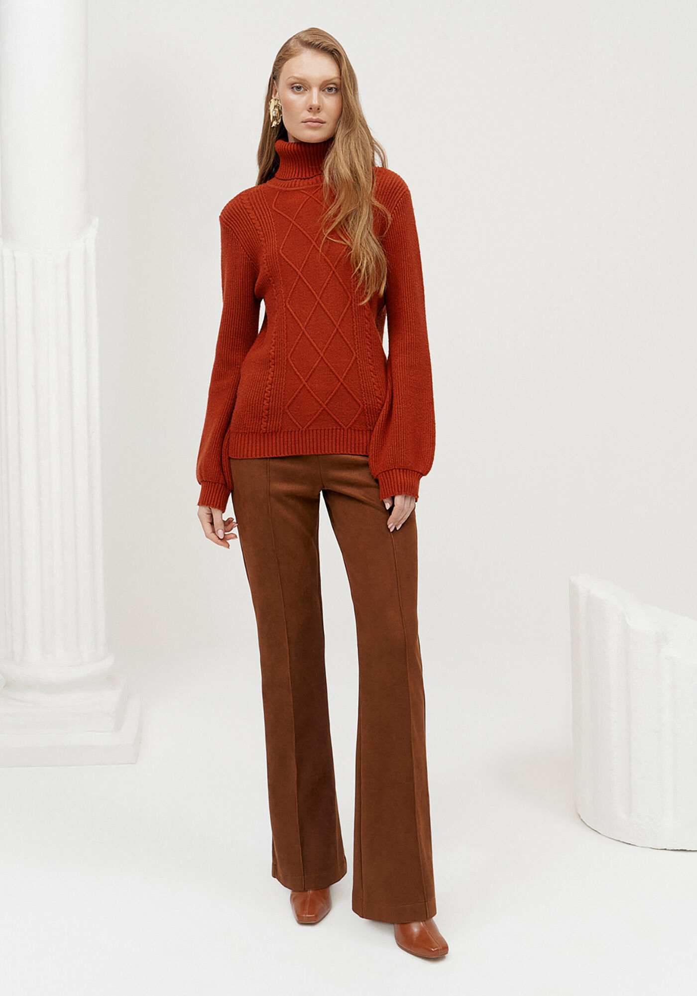 Blus&atilde;o Manga Longa Bufante em Tric&ocirc; com Gola Alta, , large.